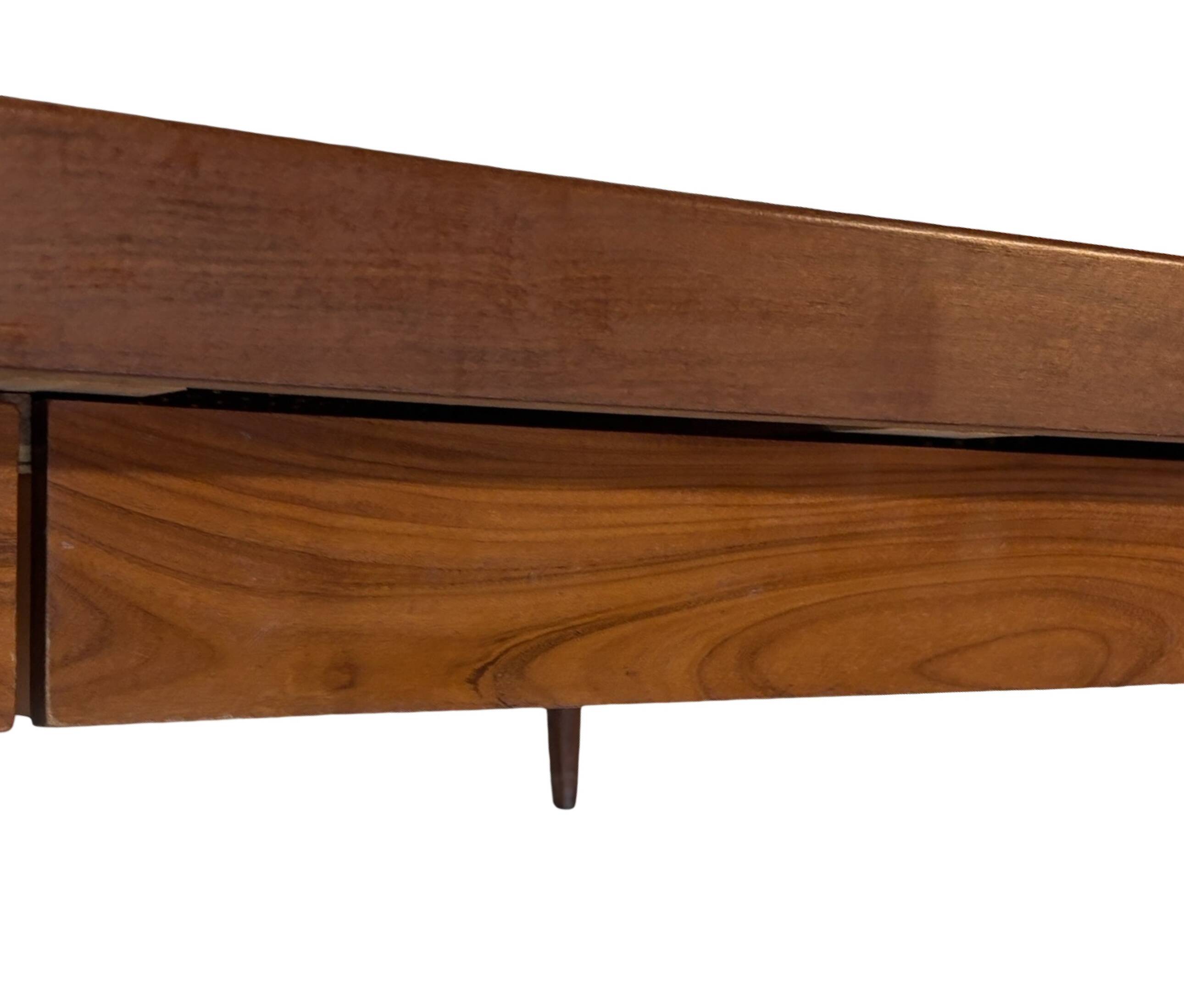Vintage mid century daybed in teak design with drawers