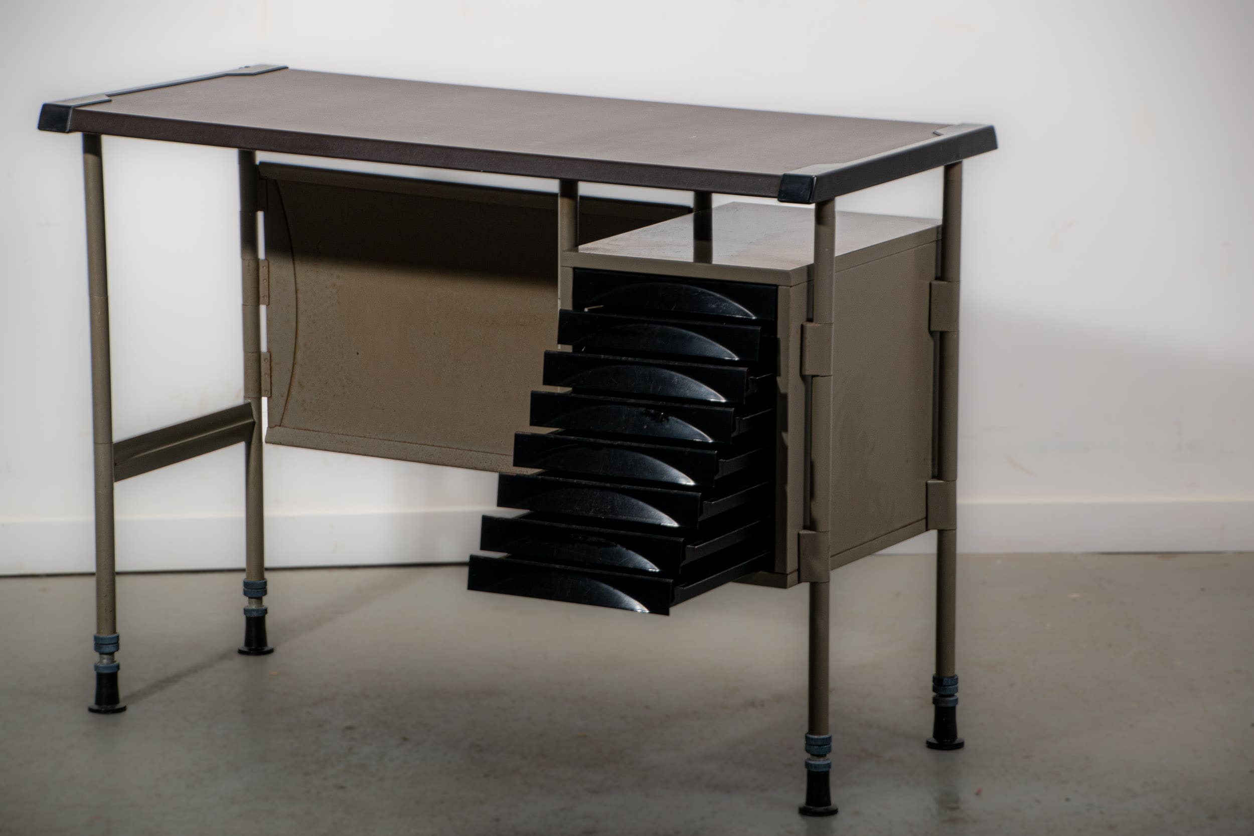 Spazio series typewriter desk by Studio BBPR for Olivetti, circa 1960
