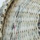 Grand panier à linge vintage des années 1990 avec couvercle, fabriqué à la main en papier journal tressé, rangement au design éco unique, décoration rustique, idée cadeau