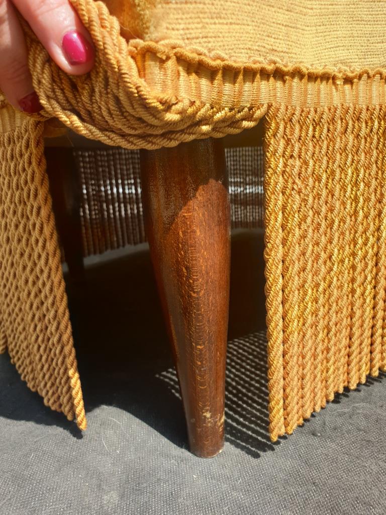 Gold velvet toad armchair