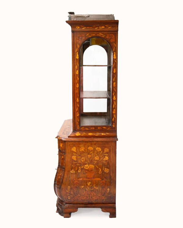 Petite armoire vitrine néerlandaise ancienne en marqueterie florale