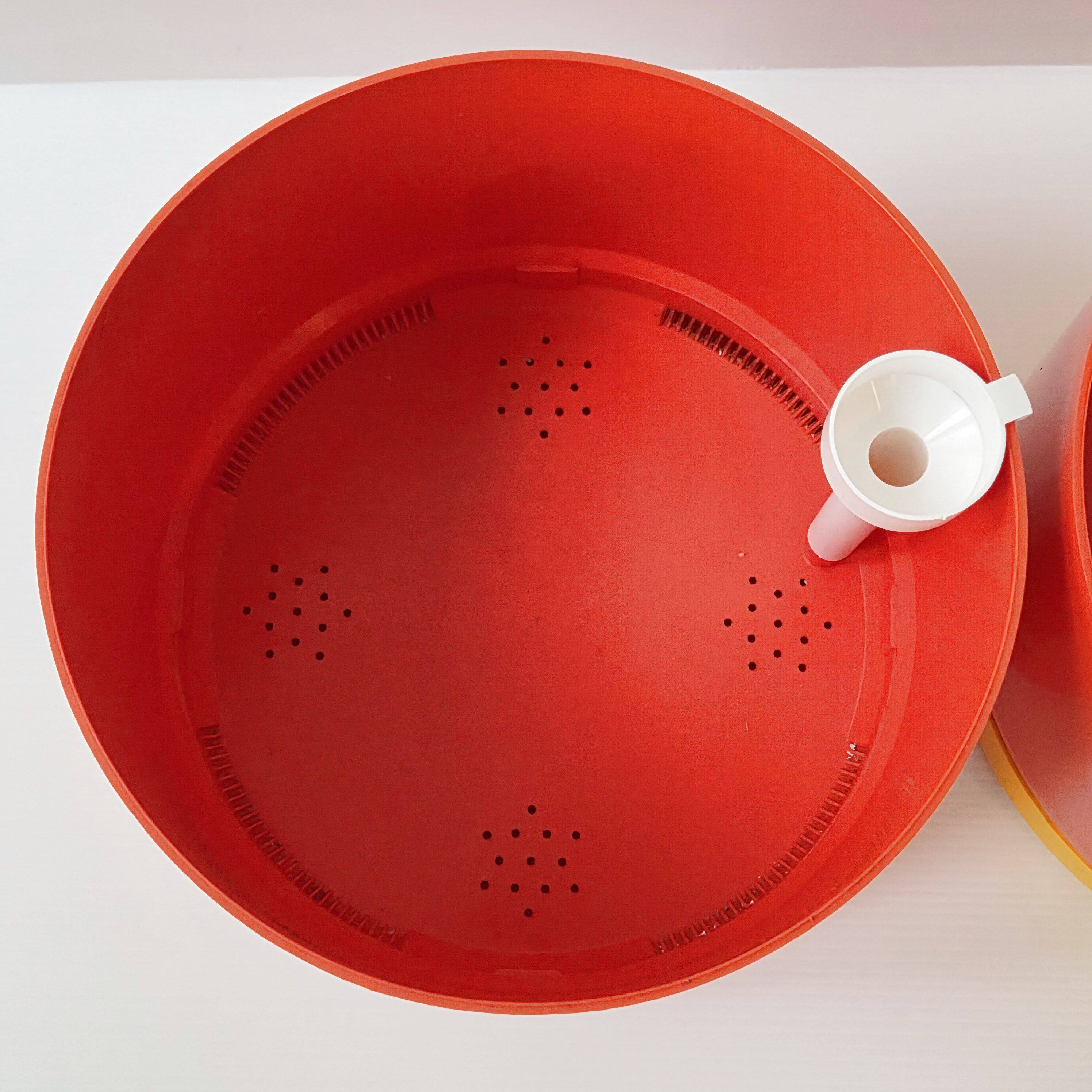 Pair of Round planters by Nena Balsari for Vastill 1970