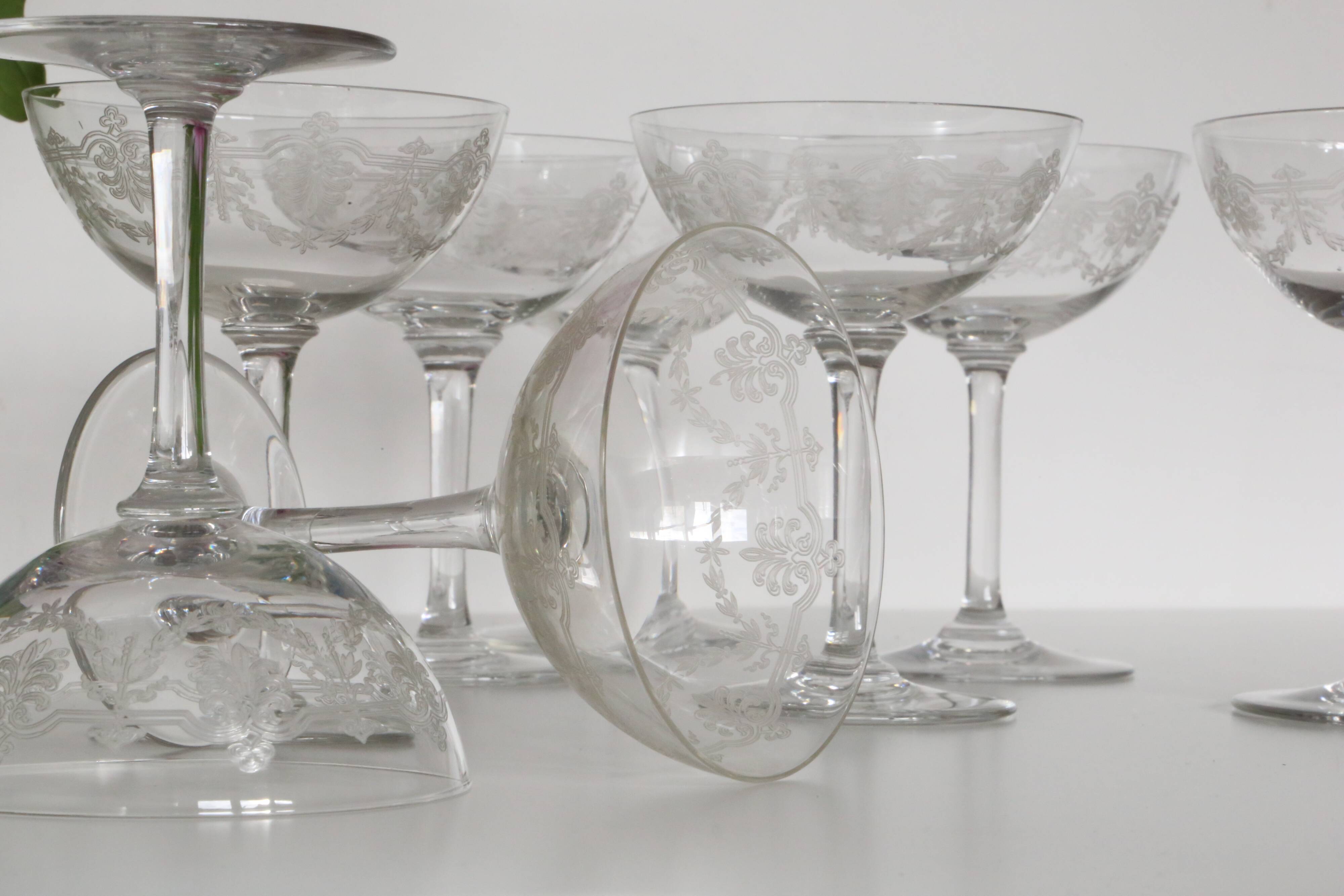 8 Crystal champagne cups