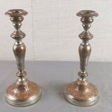 PAIRE DE BOUGEOIRS ANCIENS
