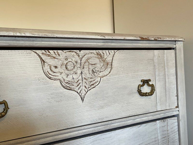 Commode ancienne