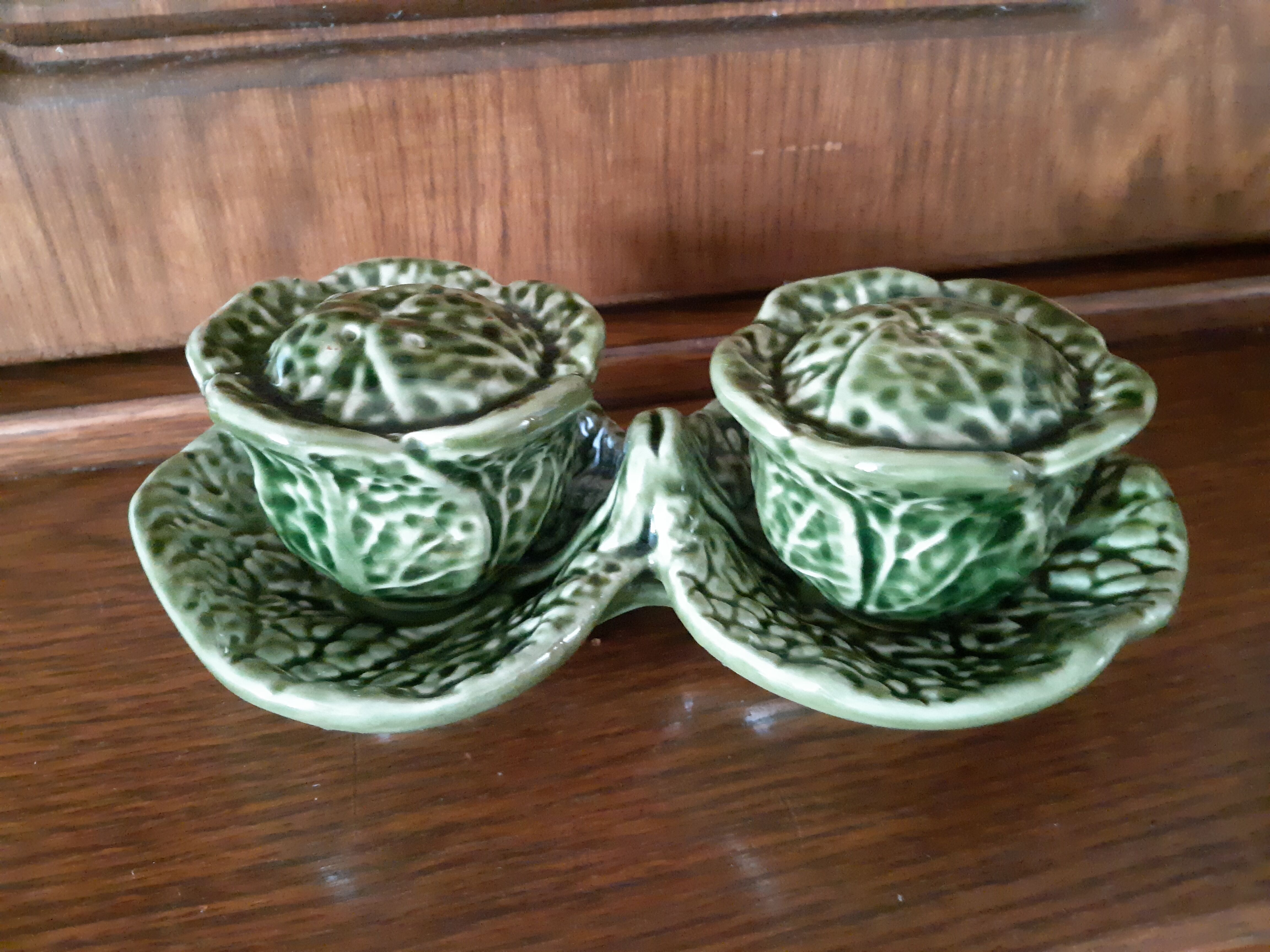 Salt and pepper service on their tray, in the shape of cabbages