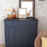 Black Parisian buffet