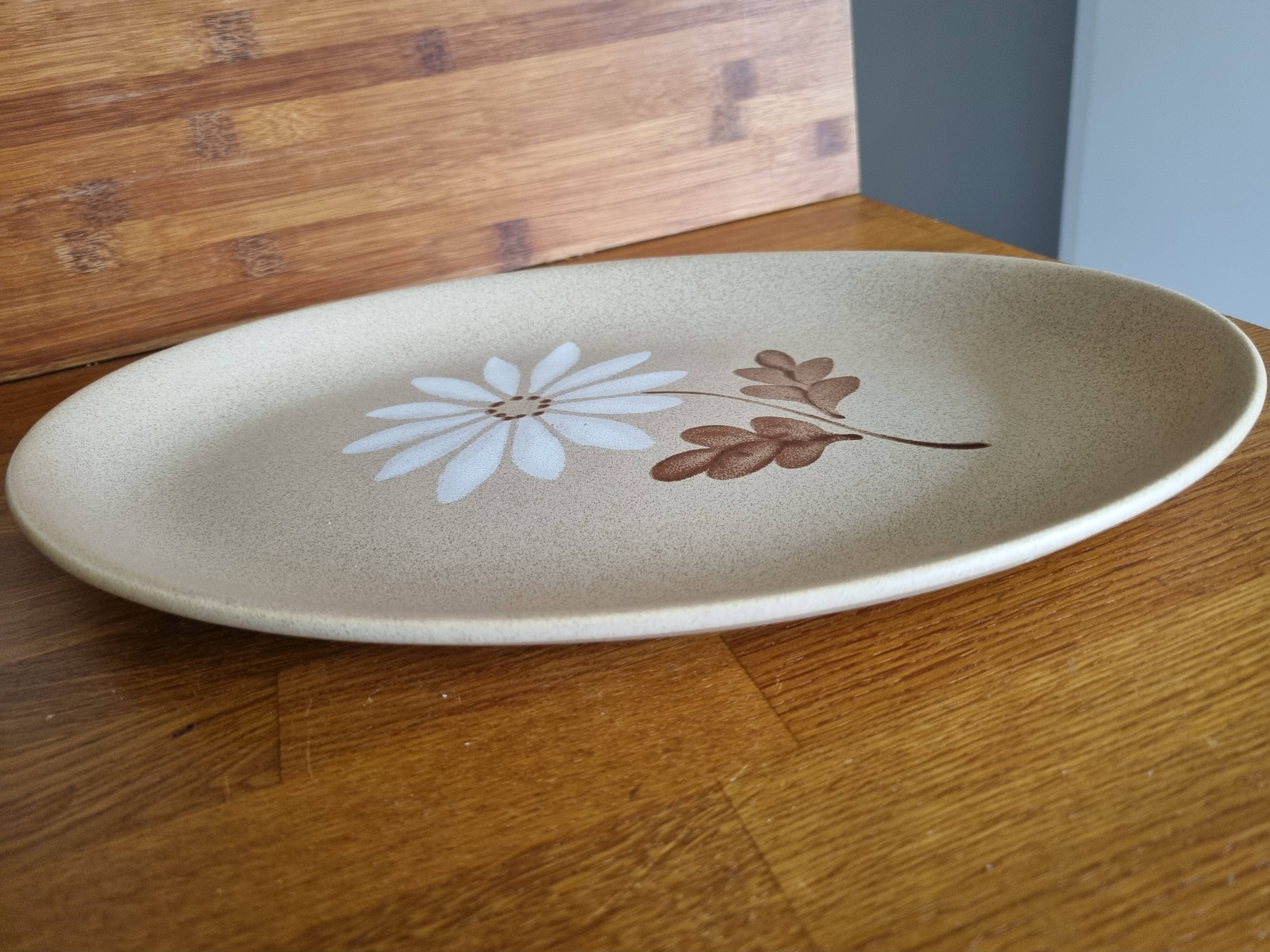 Large oval serving dish in Saint-Amand earthenware with Autumn decor