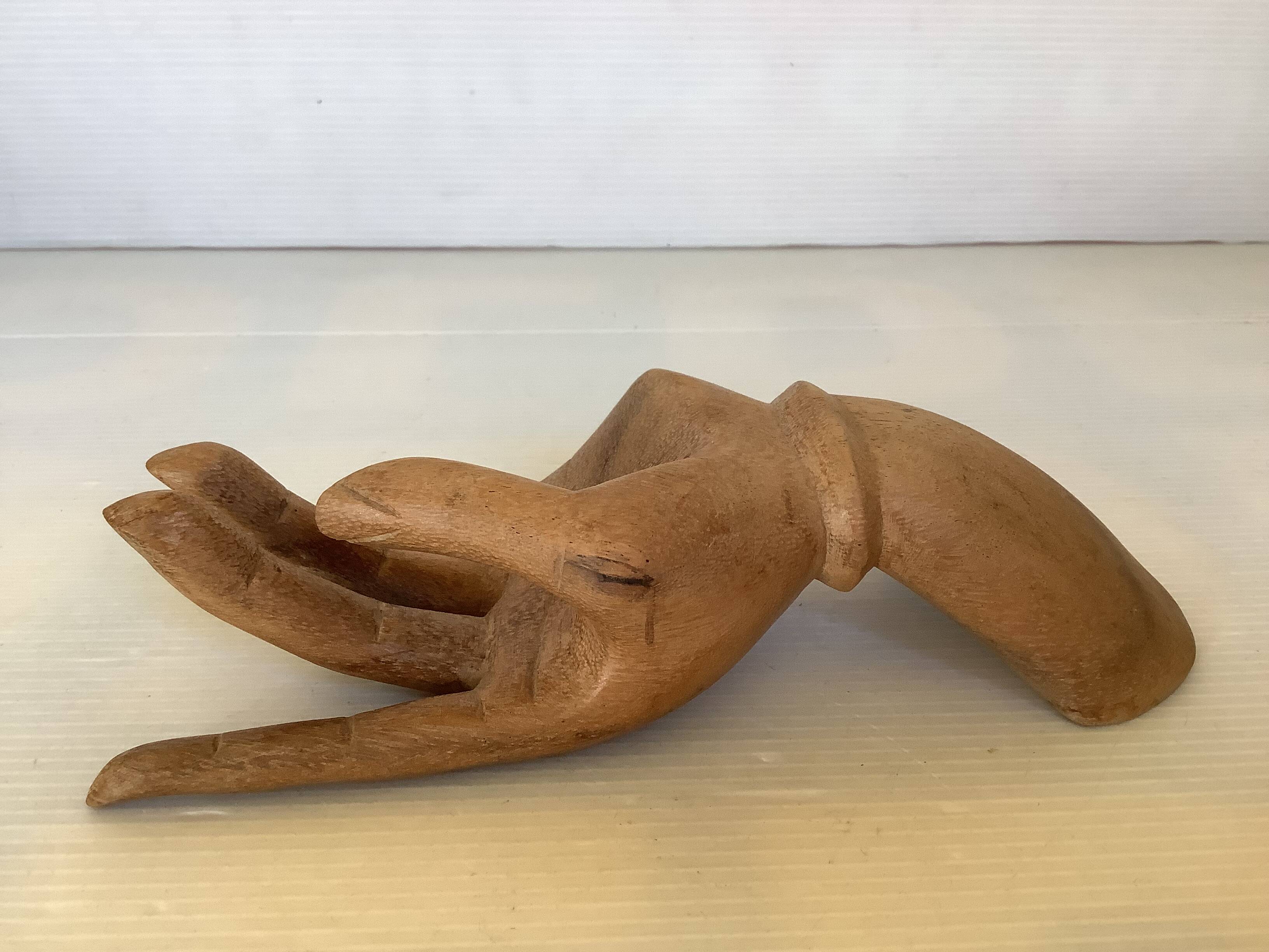 Wooden hand ring sizer pocket emptier