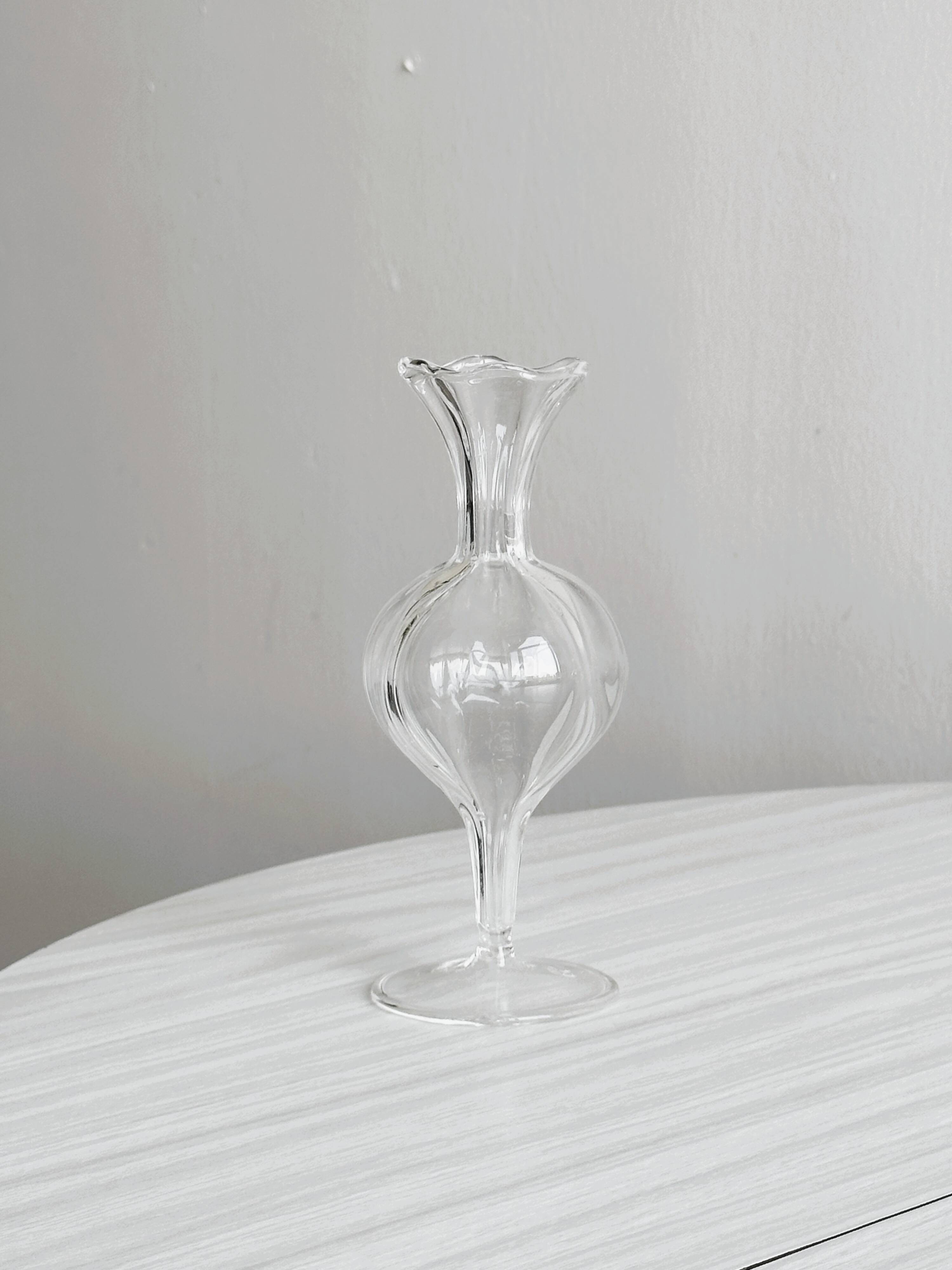 3 vases en verre épais et transparent