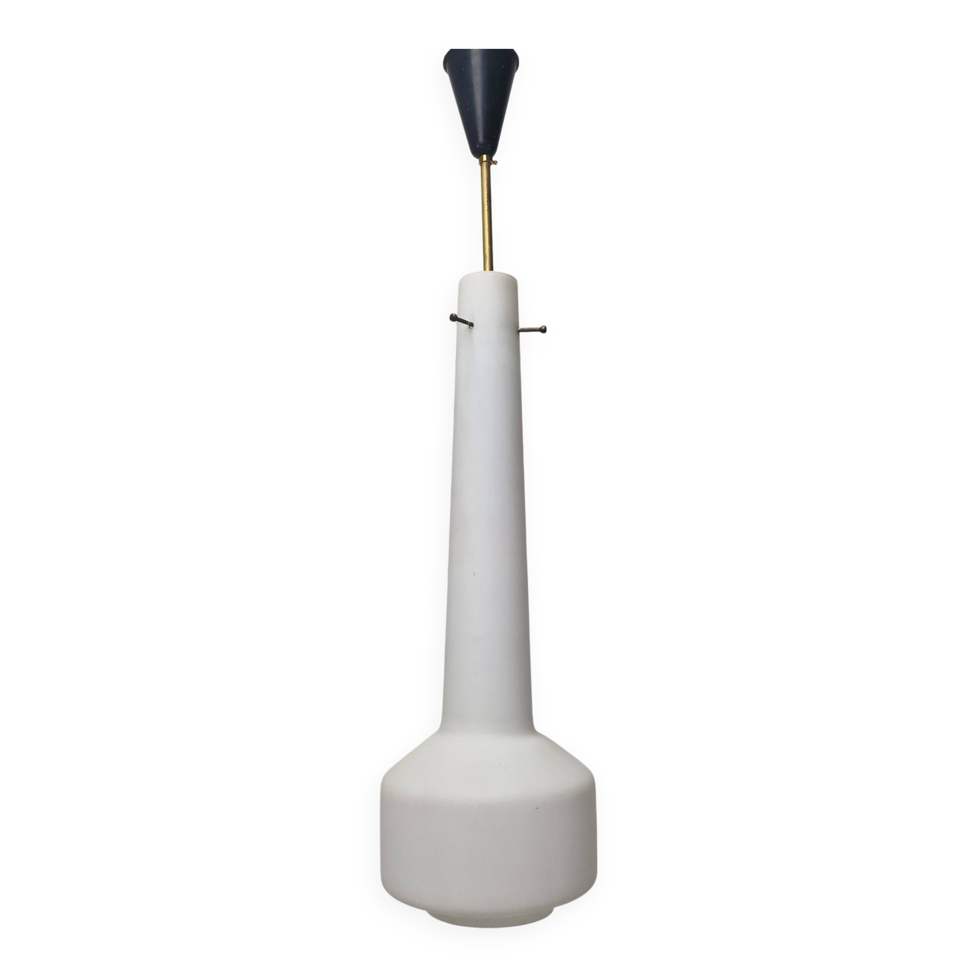 Stilnovo Pendant in Milk Glass and Brass, Italy 1960's