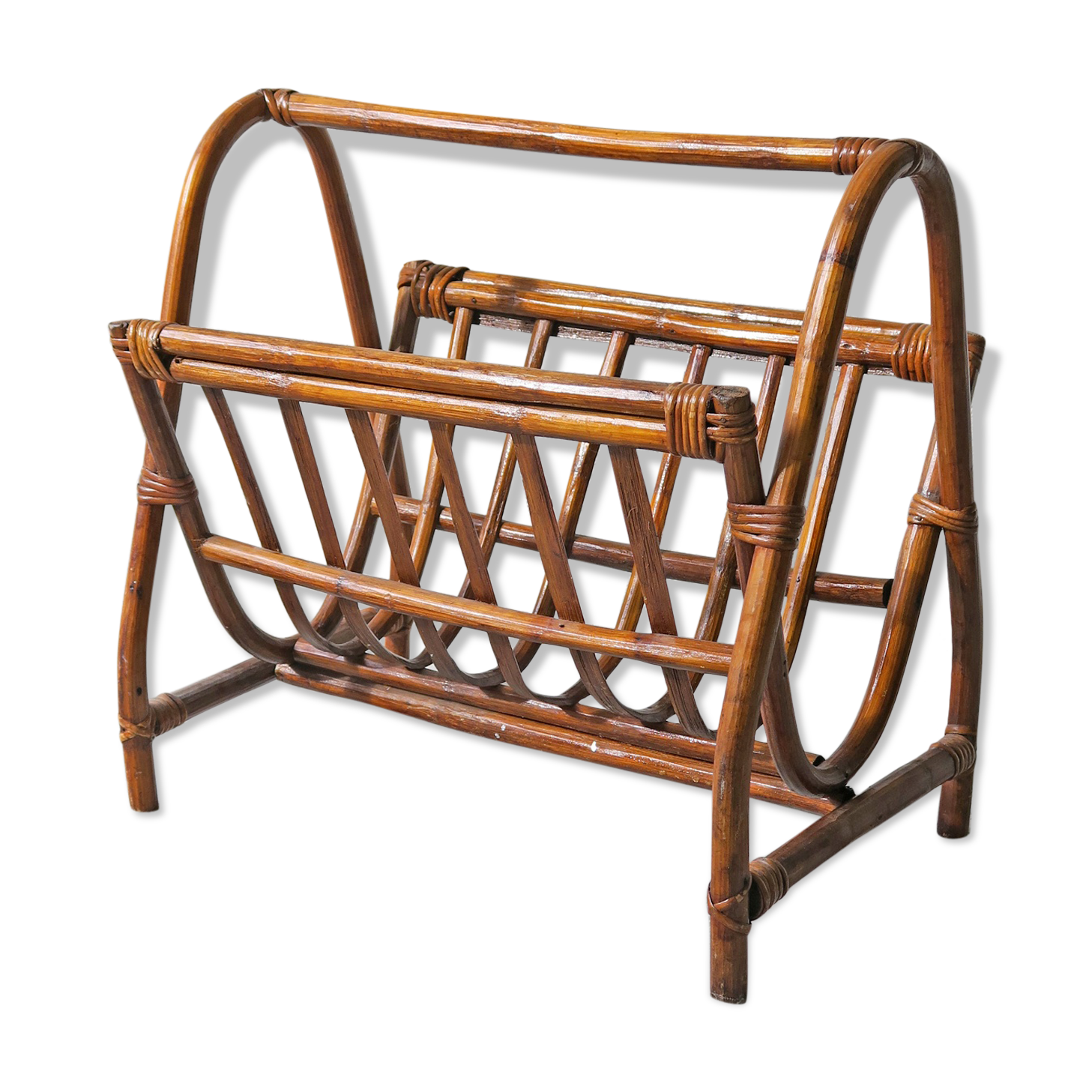 Reviewed door in rattan and bamboo
