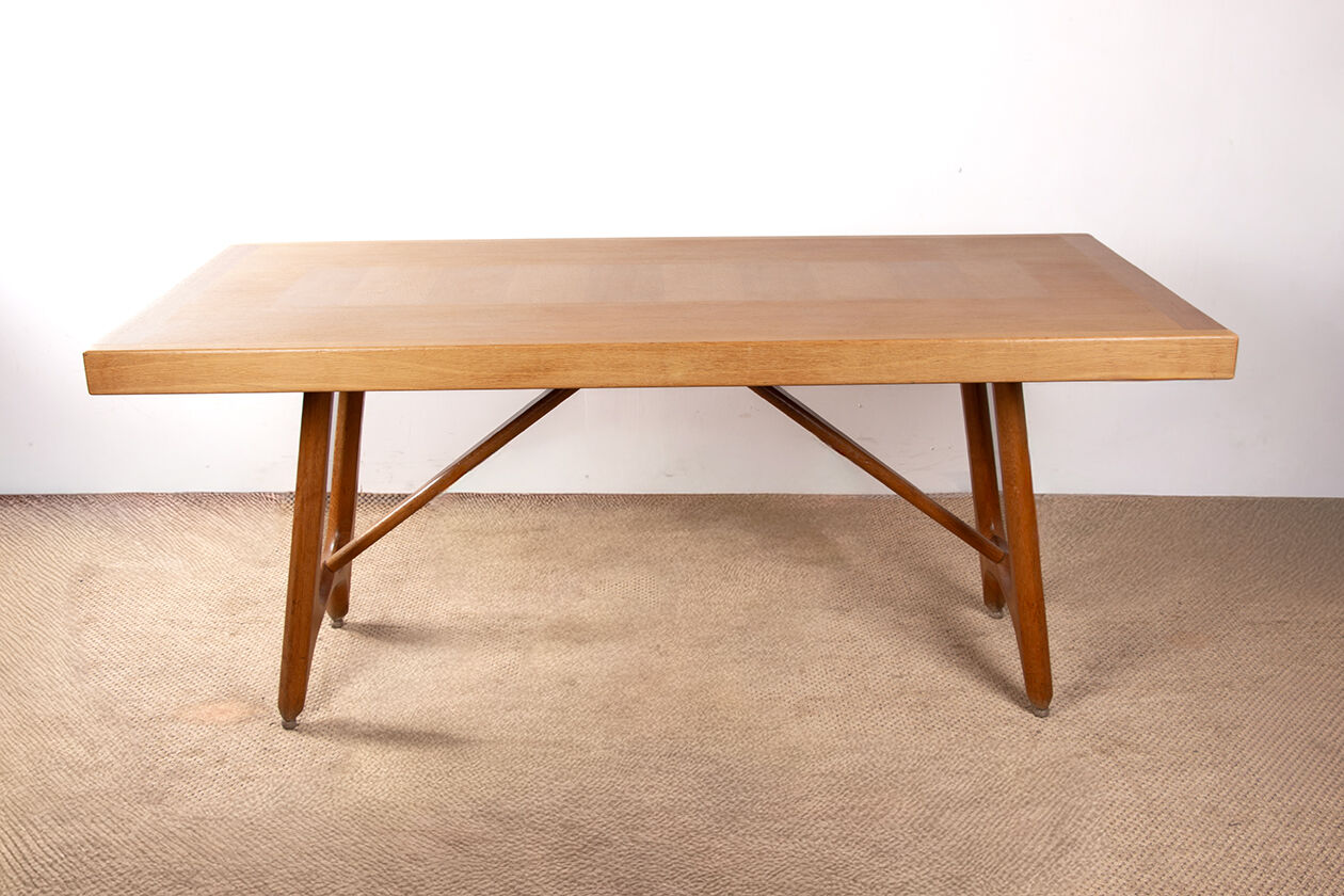 Large extendable dining table in oak by Guillerme and Chambron 1960.