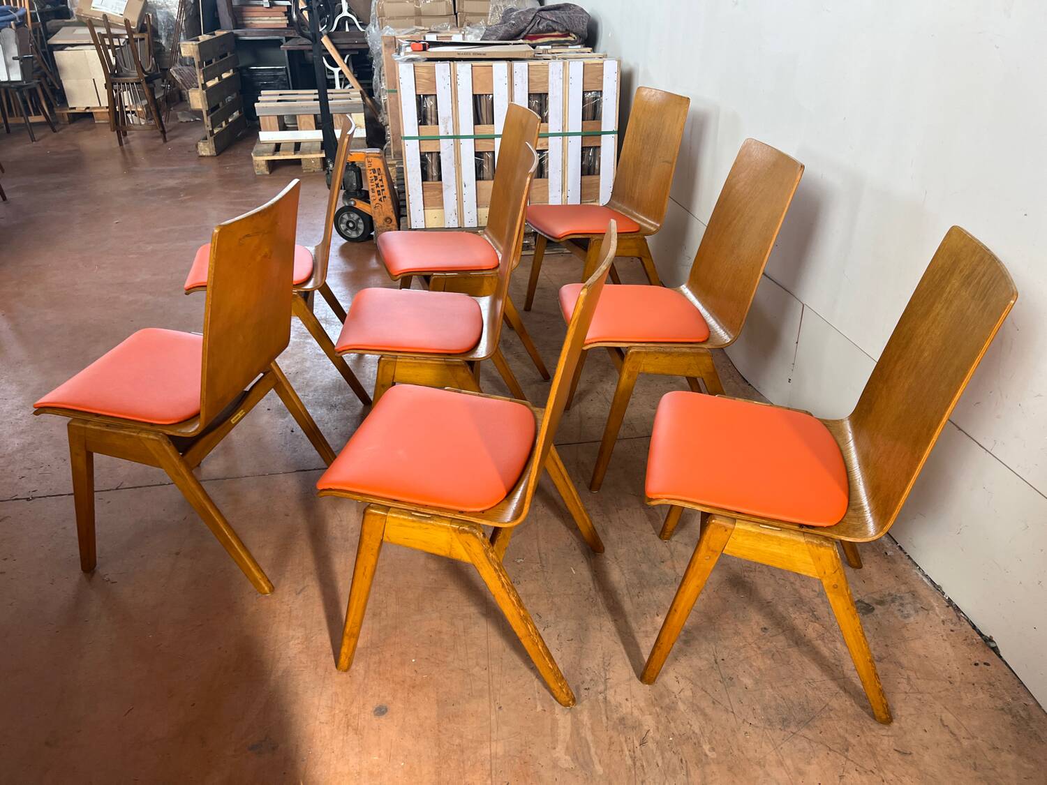 Set of 8 Scandinavian chairs