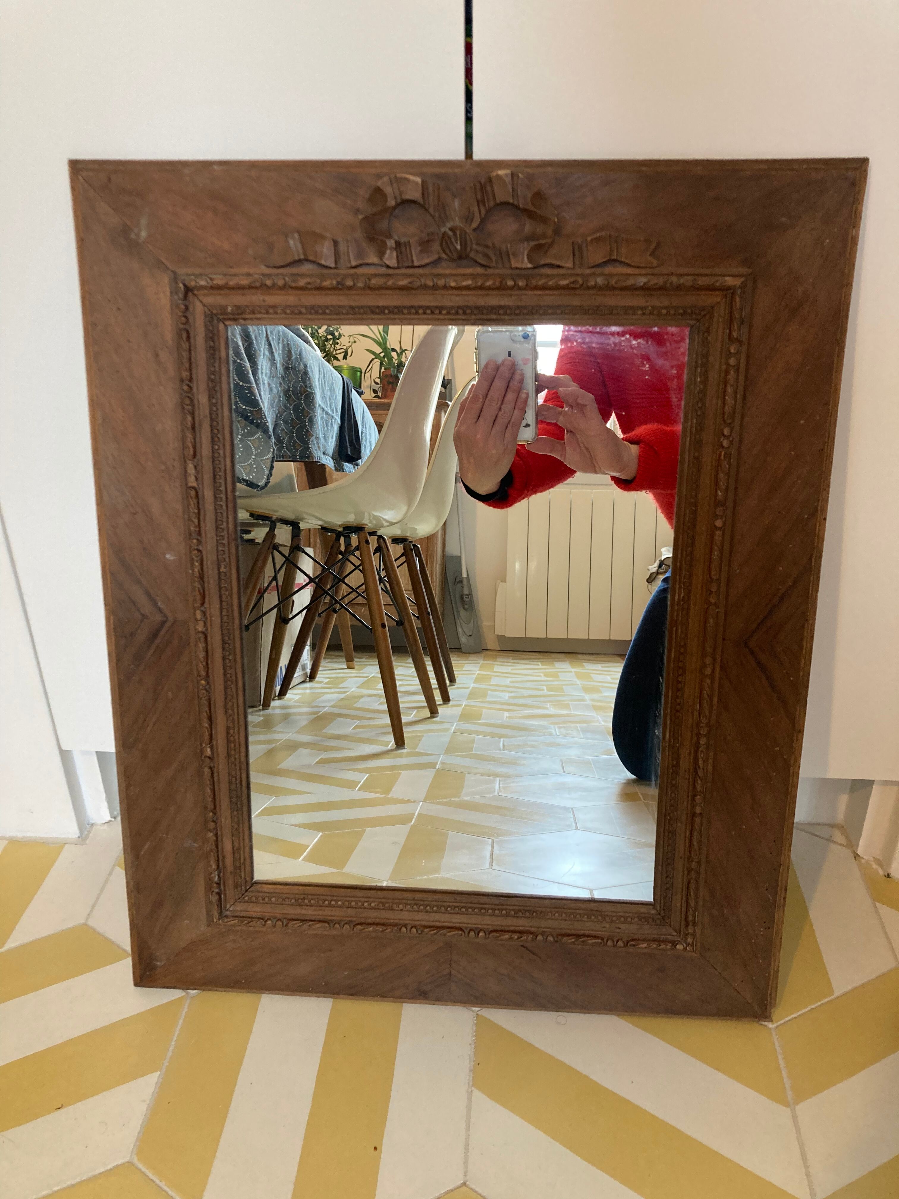 Wooden mirror 44x55cm