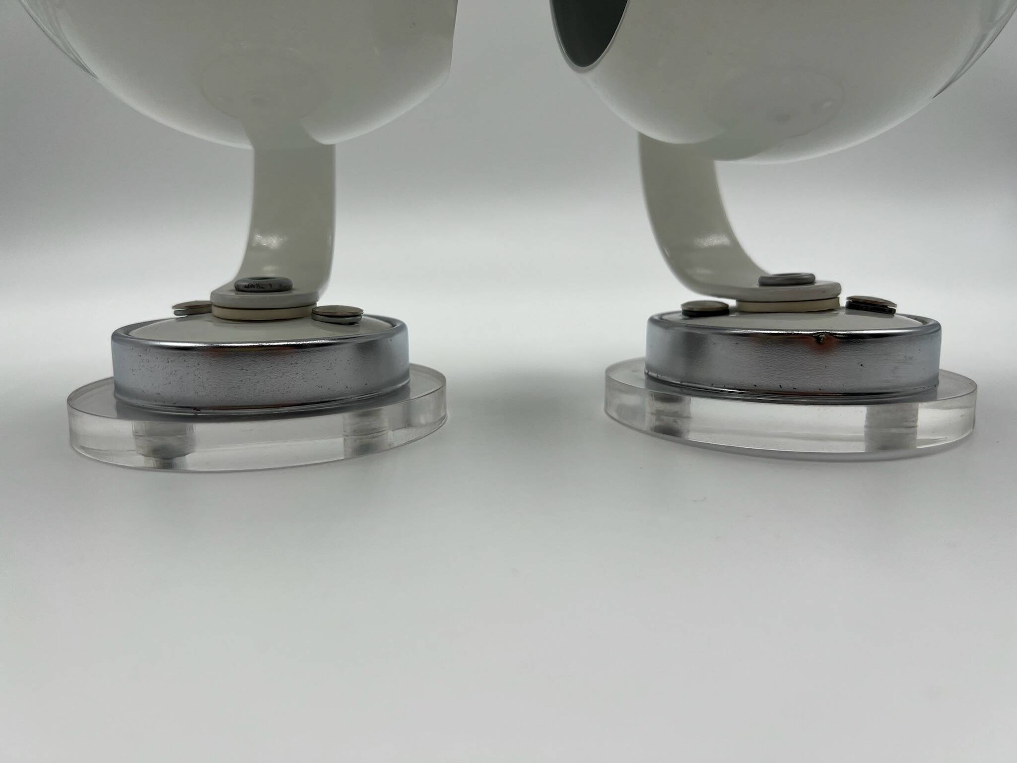 Ensemble de lampes eyeball en métal et plexiglas space age années 70