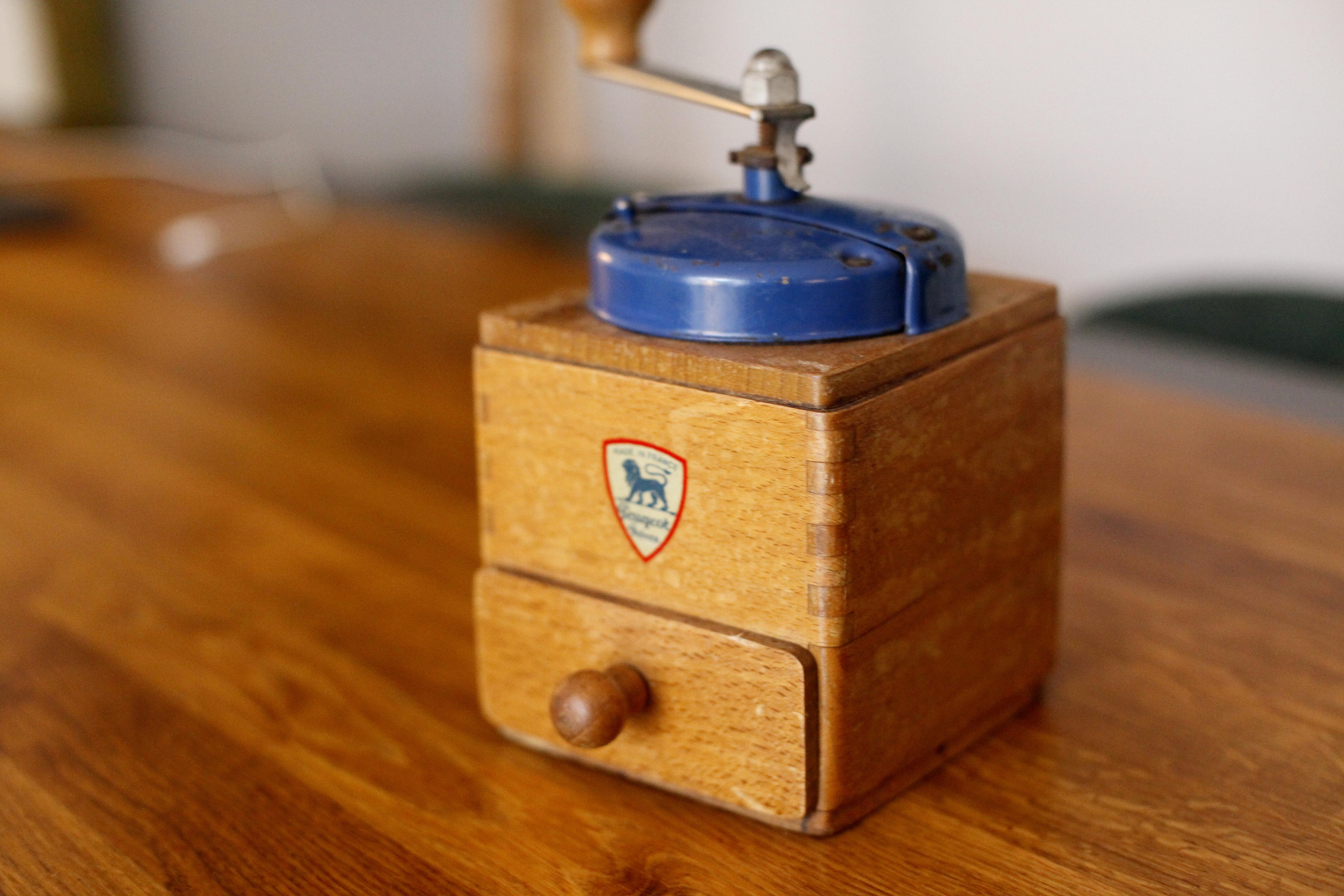 Peugeot coffee grinder old 1940/50