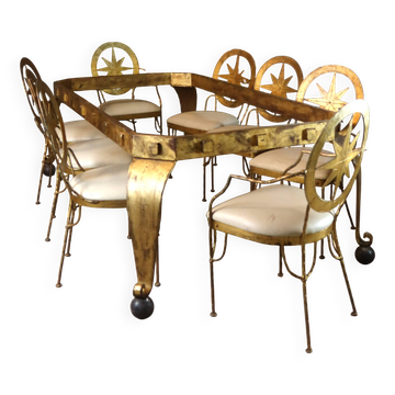 Table et sièges en fer doré