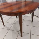 Expandable rosewood table vinrage 1970s