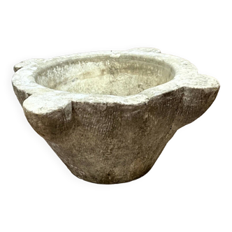 Apothecary mortar in marble stone, 17th century