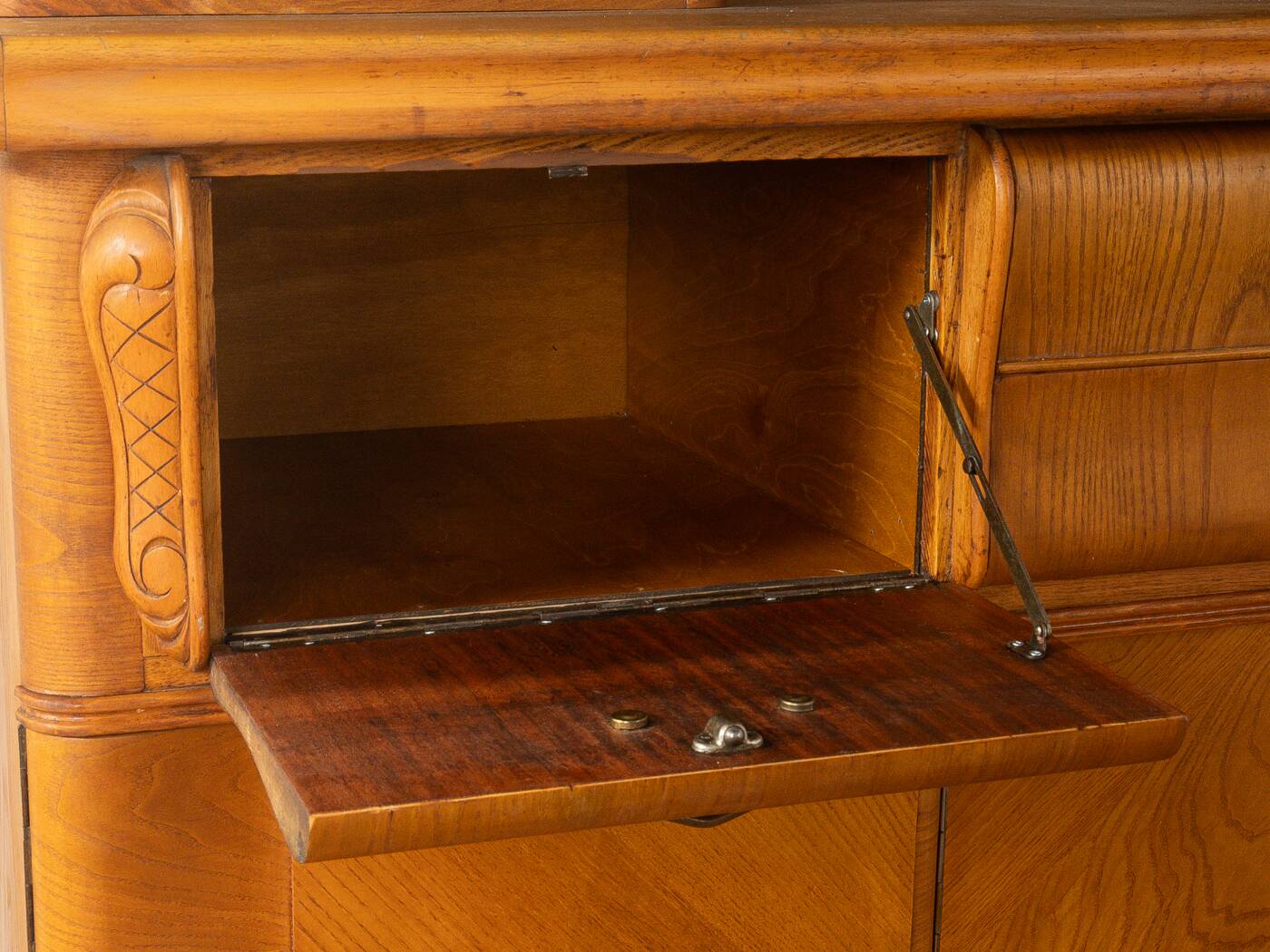 Armoire de cuisine Art Déco des années 1920