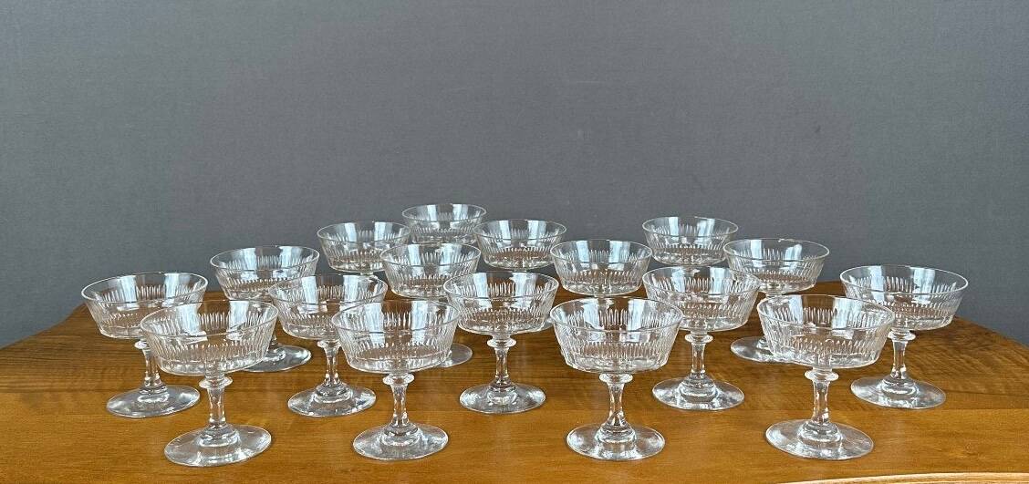 12 crystal champagne glasses, 19th century