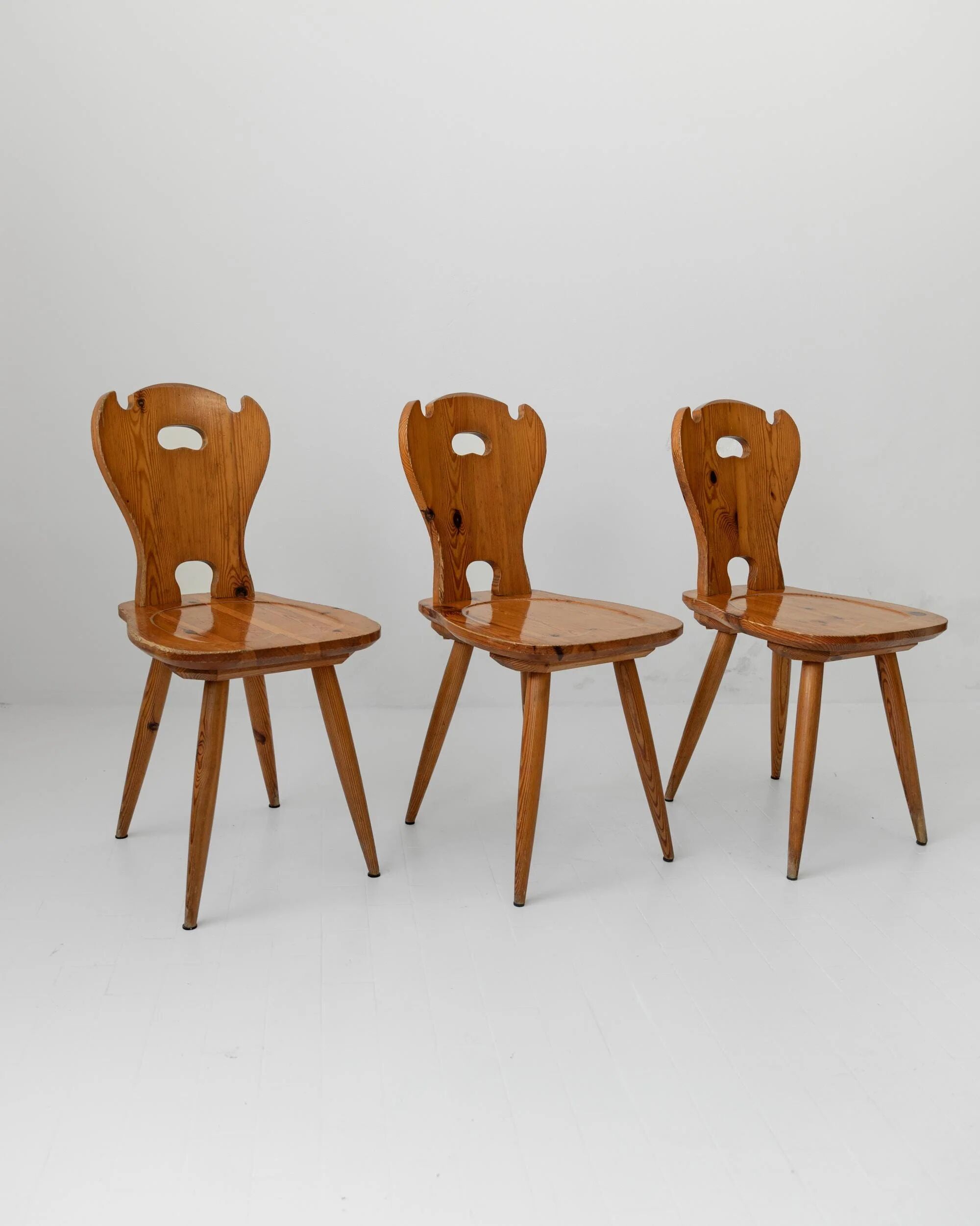 Set of 3 vintage wooden farmhouse chairs from the 1960s.