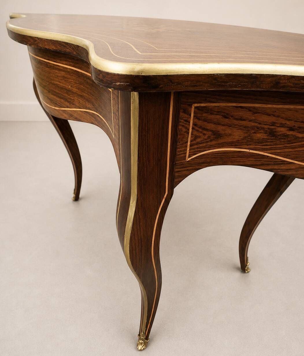 Petite table d’appoint – Époque Napoléon III, style Louis XV