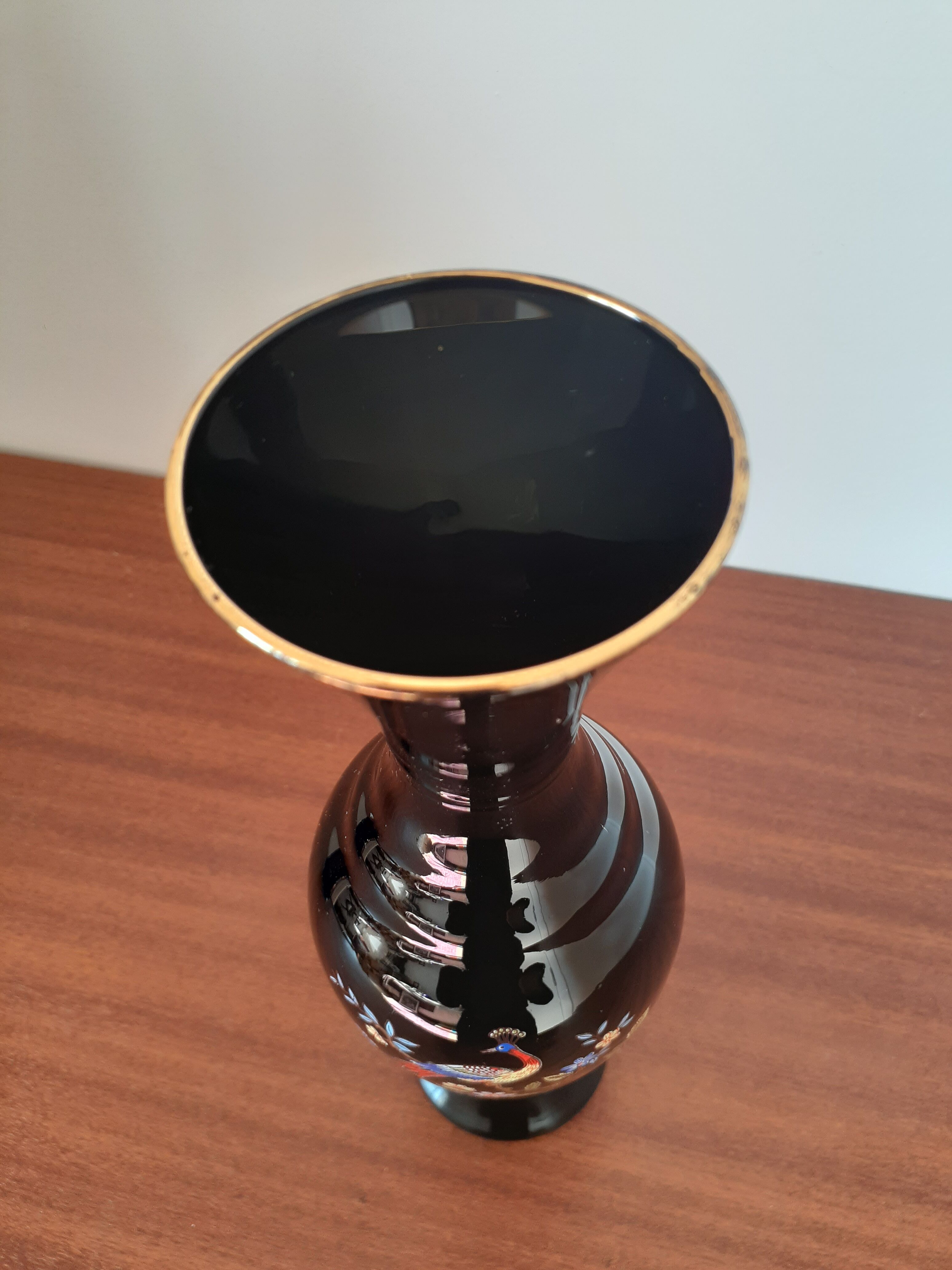 Black glass vase