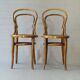 2 chaises n°14 - 1/2 par Kohn 1905 assises bois perforées