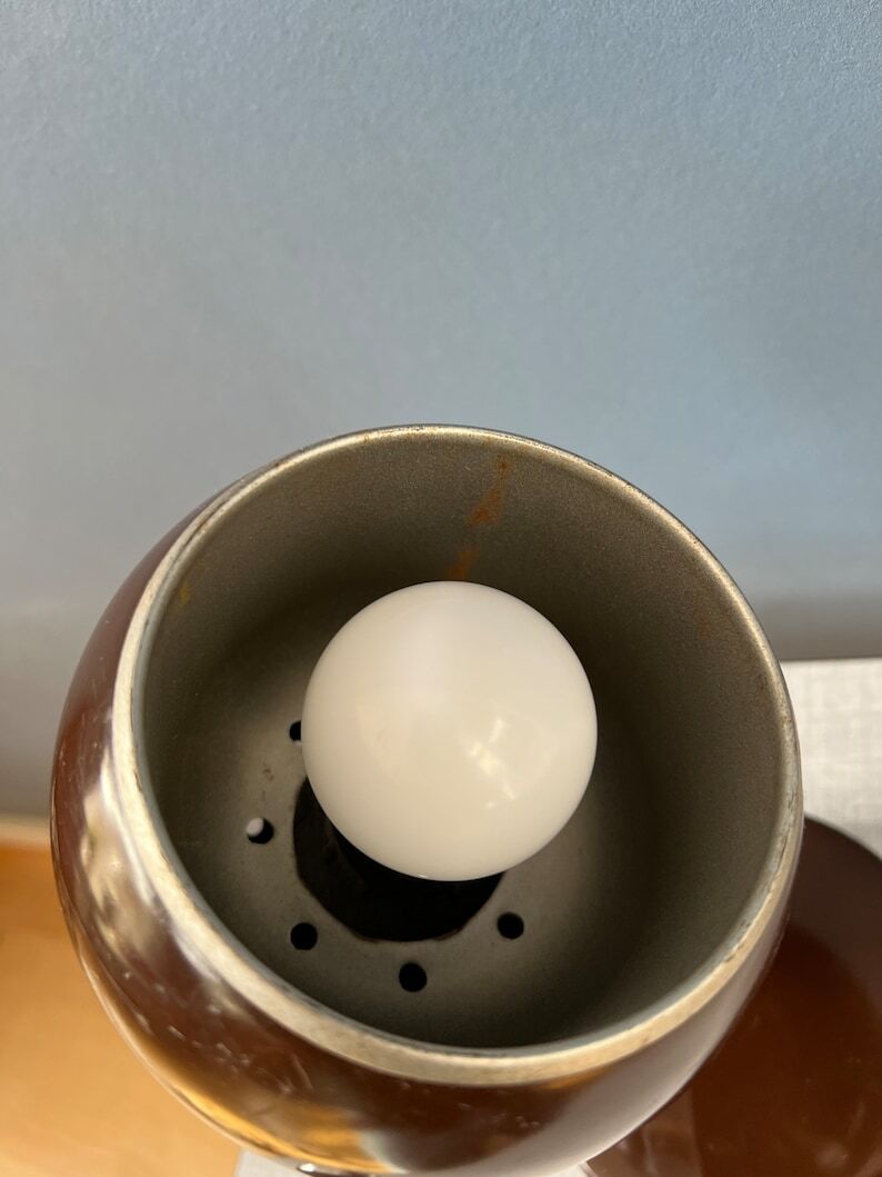 Space Age Eyeball table lamp