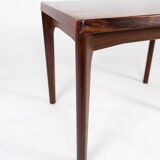 Table d’appoint en palissandre conçue par Henning Kjærnulf et fabriquée par Vejle Furniture dans les années 1960