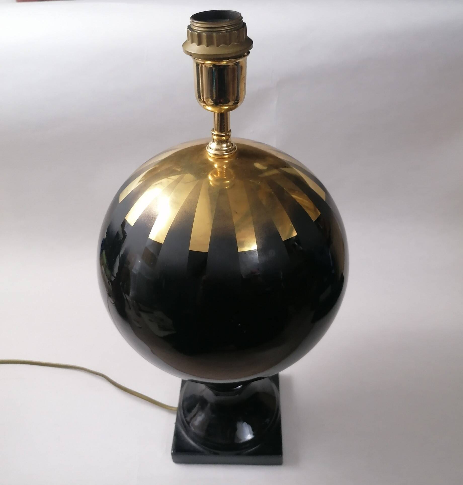 Ball lamp base, 70s design, black and gold.