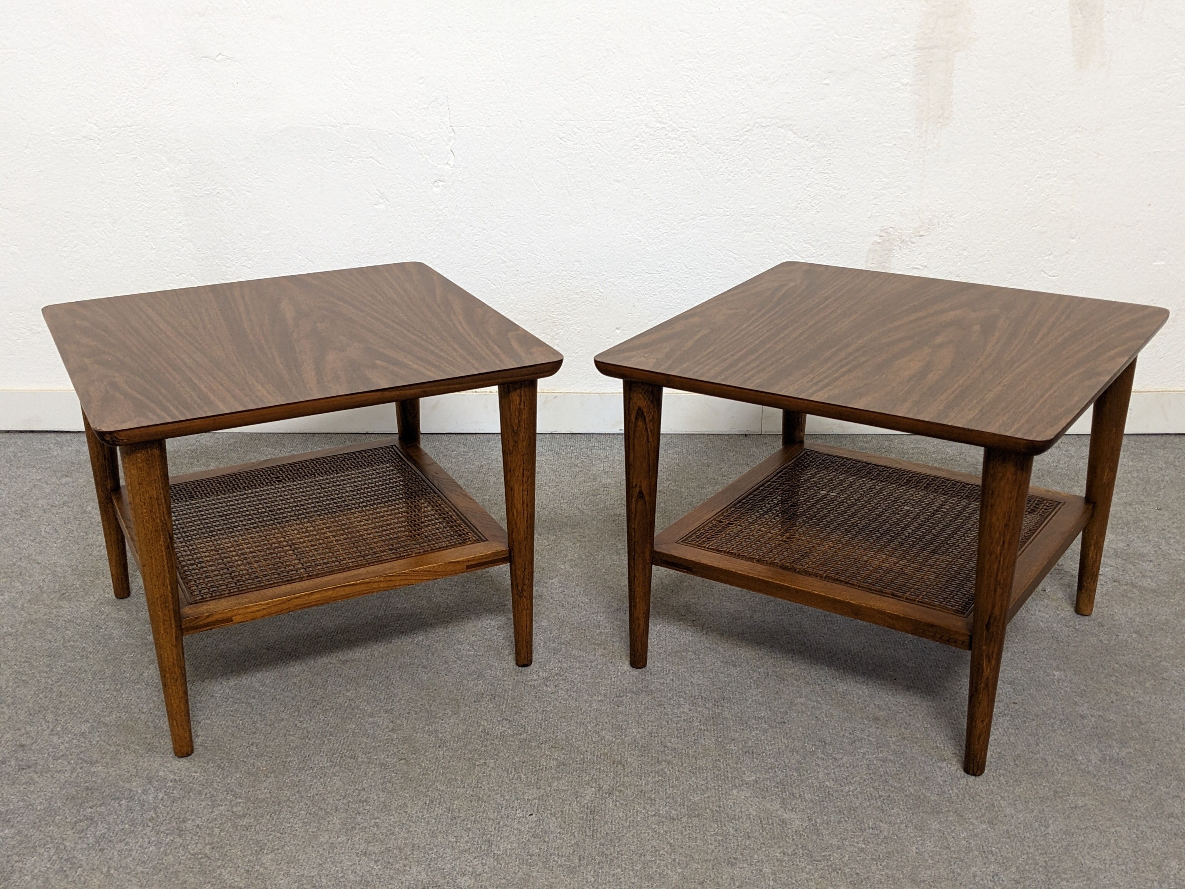 Paire de tables de chevet ou bouts de canapé des années 50/60 par Lane USA
