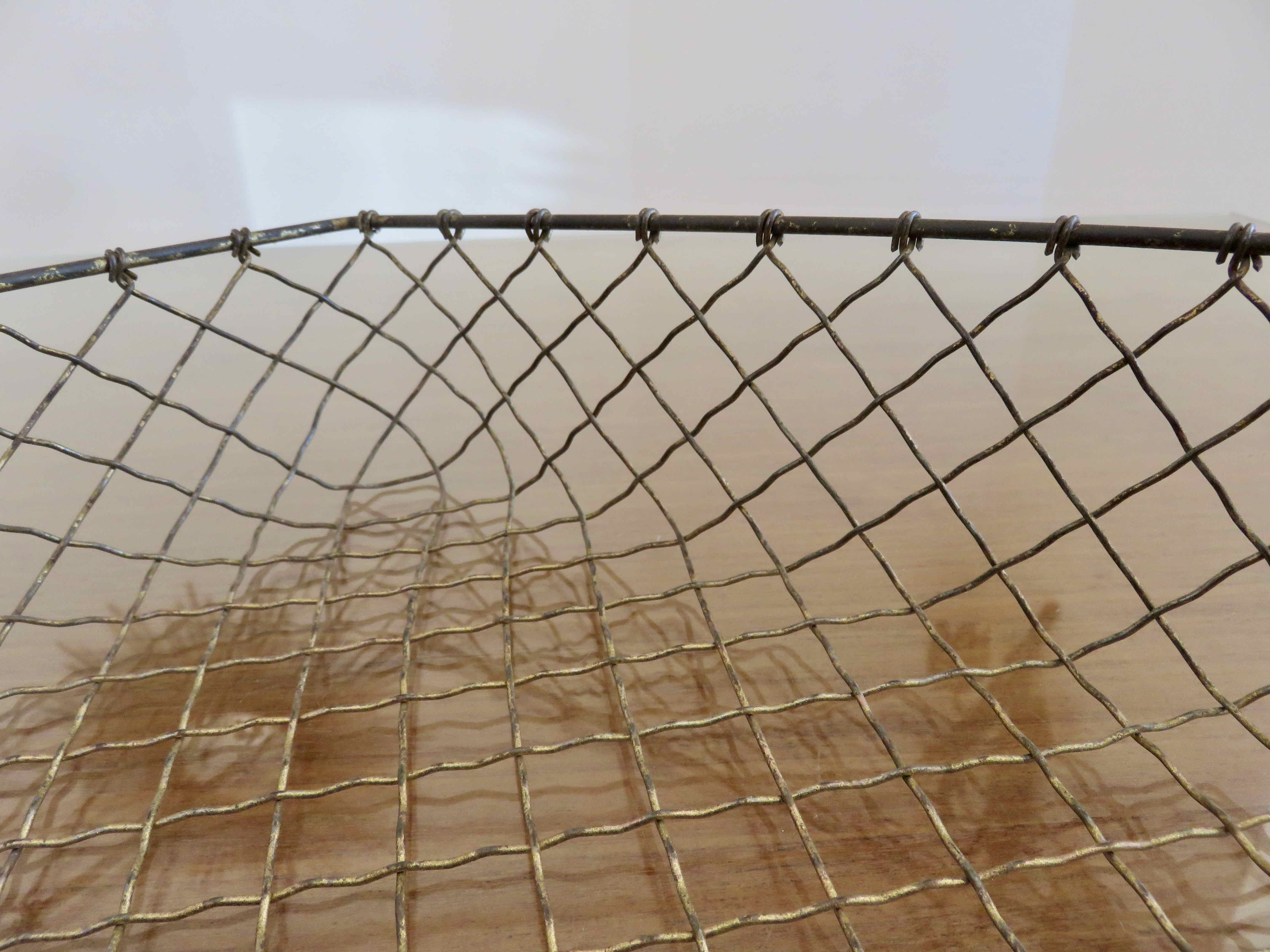 Corrugated wire office mail basket 30s 40s