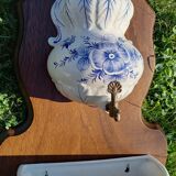 Decorated porcelain fountain