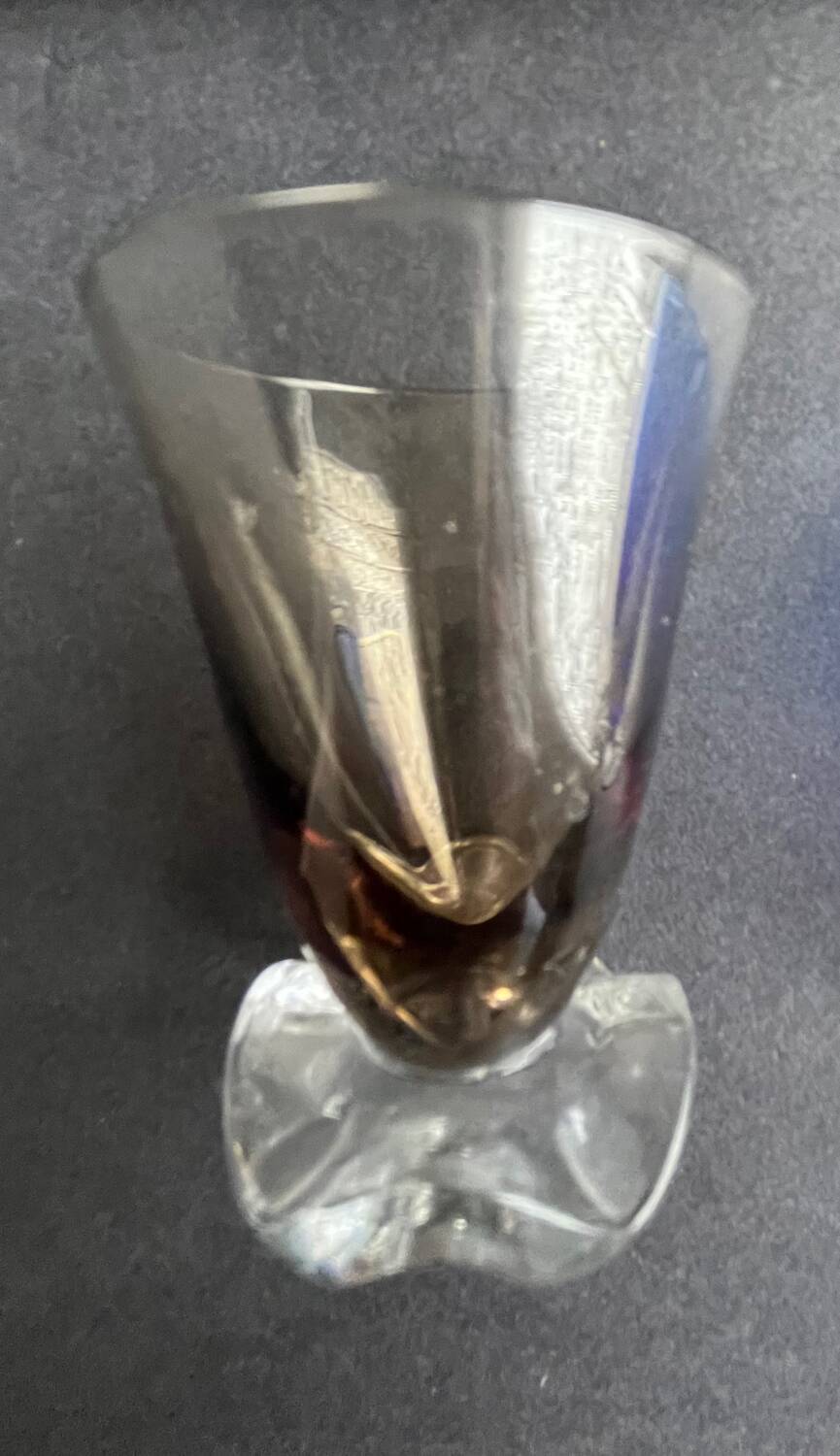 Service of 9 colored liqueur glasses