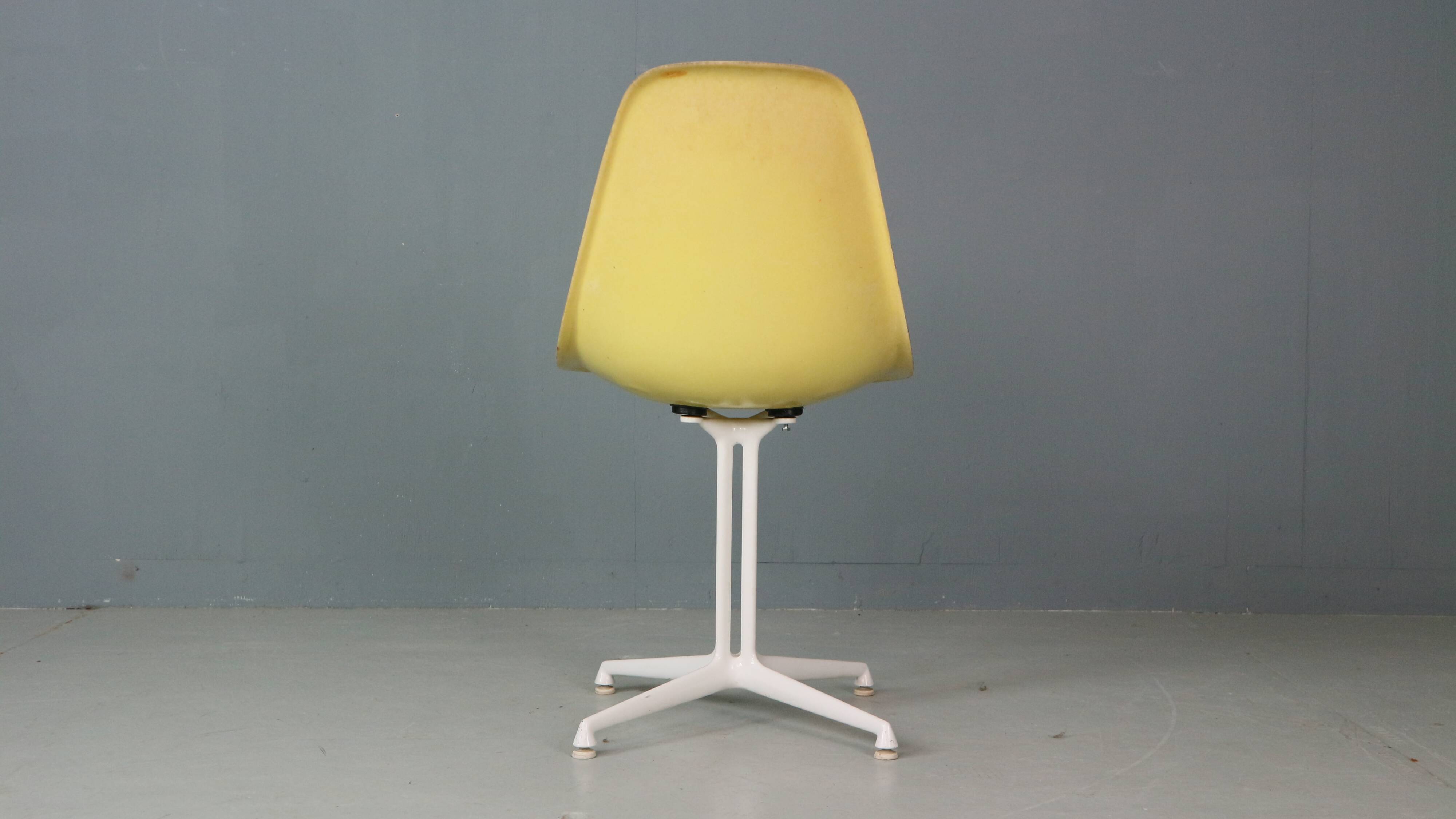 Charles & Ray Eames "La Fonda" Light Yellow Fiberglass Chairs Herman Miller