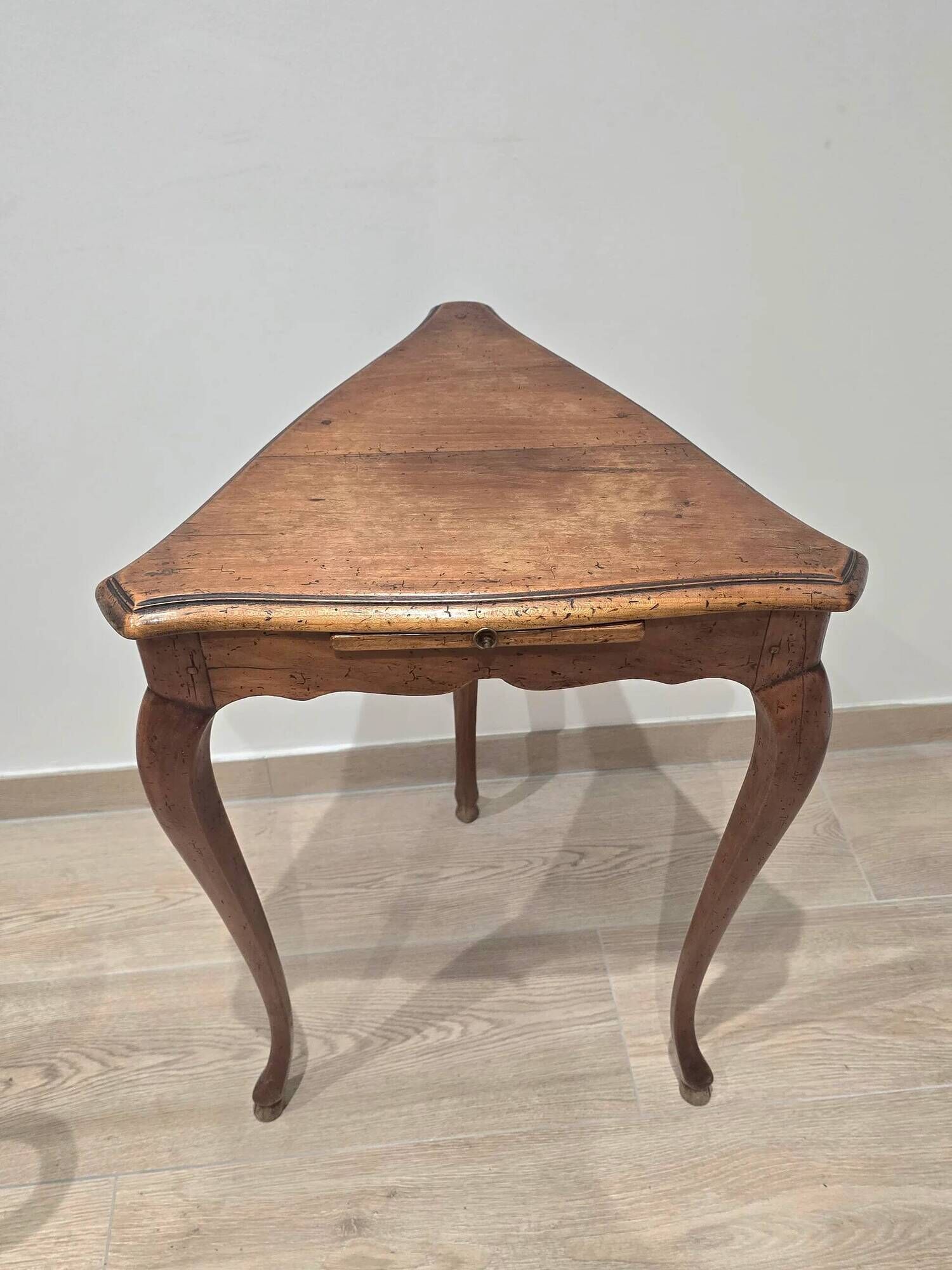 Triangular writing table – stamped André Mailfert (Orléans) – Louis XV style
