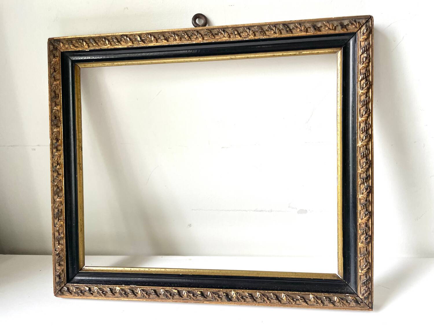 Antique wood frame Black & gilded border 28.5 cm x 24 cm