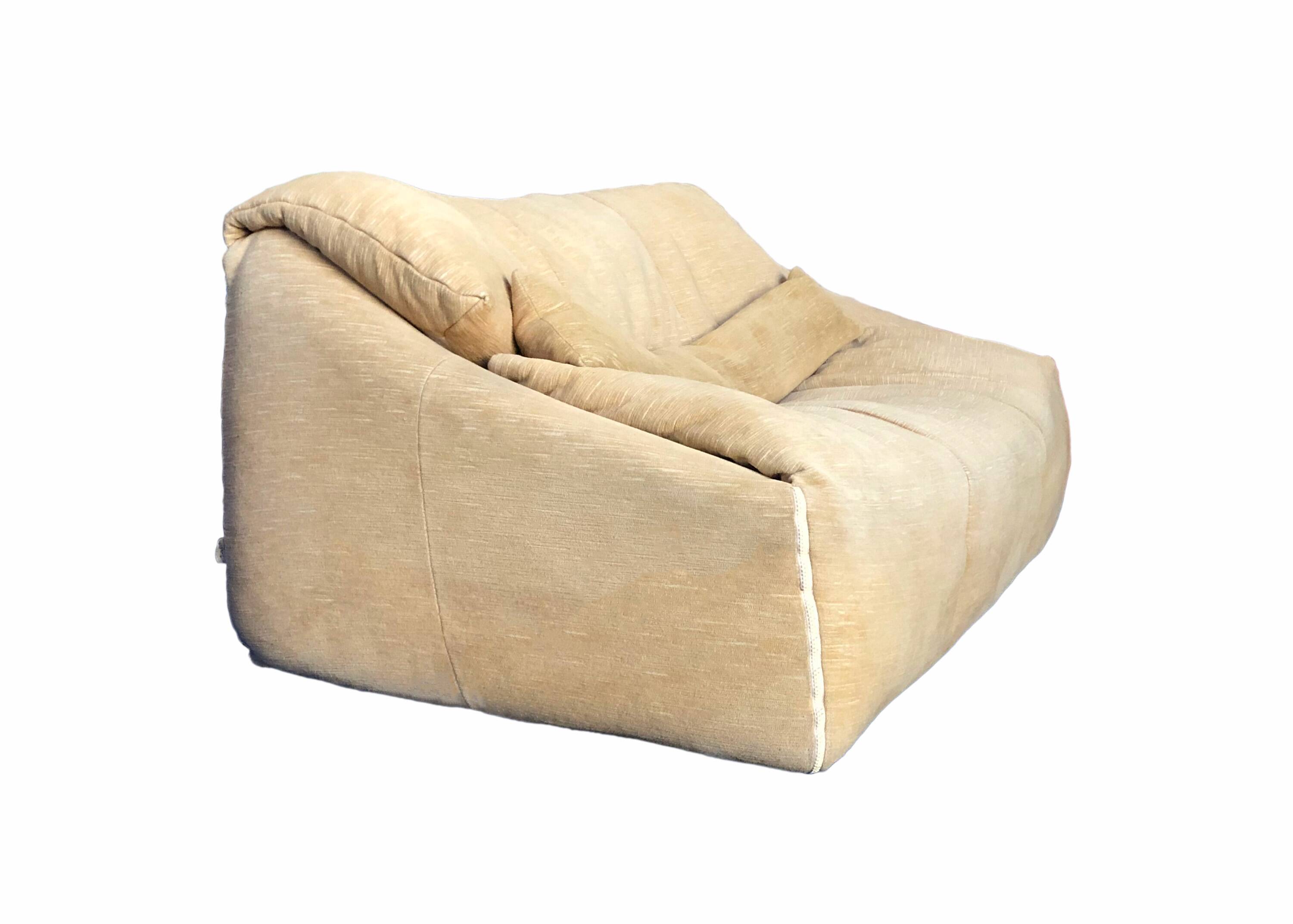 "Plumy" 2-seater sofa by Cinna, designed by Annie Hiéronimus