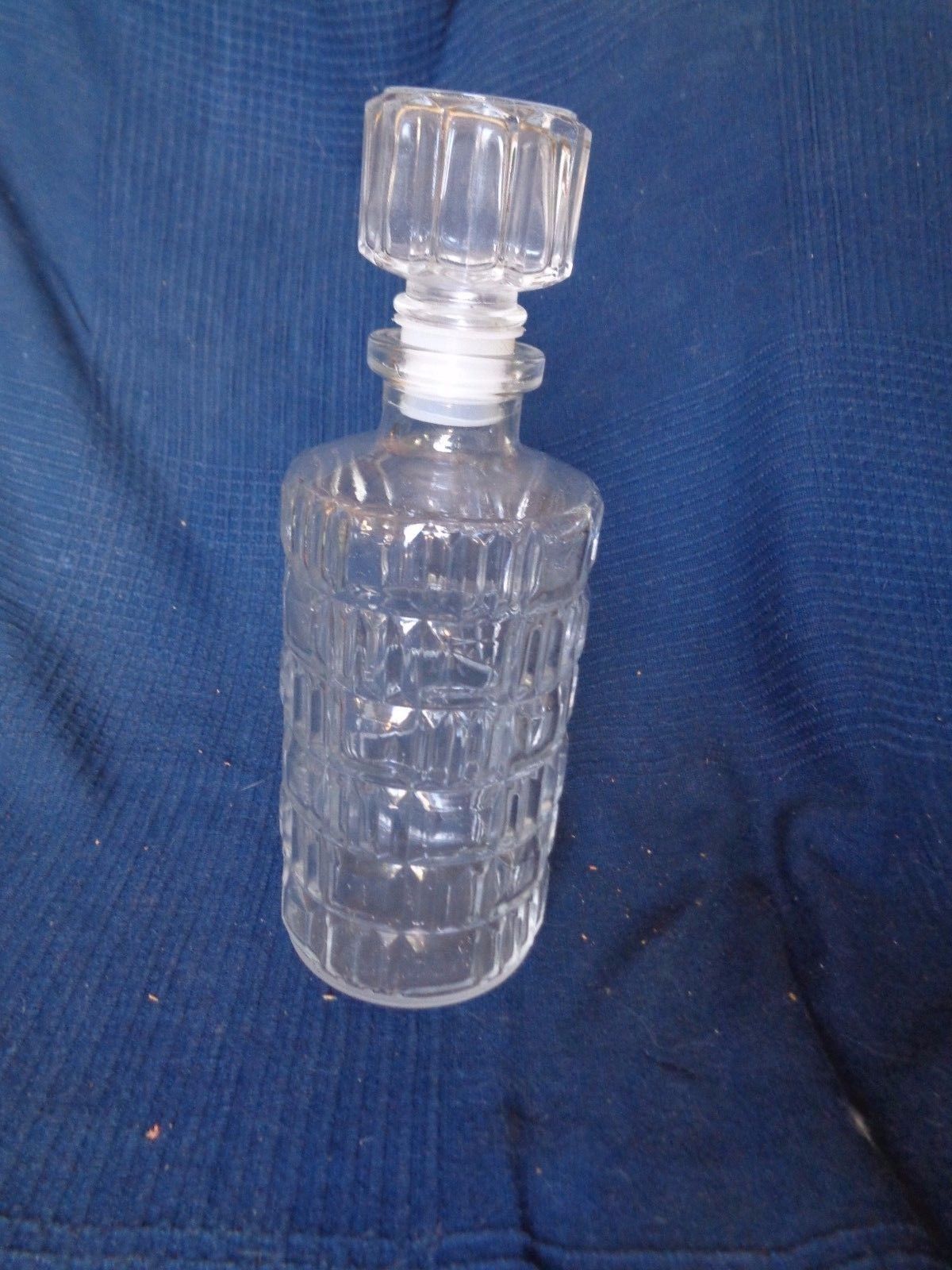 Carafe a whisky en verre vintage et son bouchon