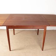 Table de repas Danoise carrée et extensible, teck, modèle 592, Arne Vodder.