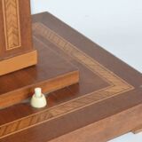 Lampe de table avec incrustations et abat-jour en soie