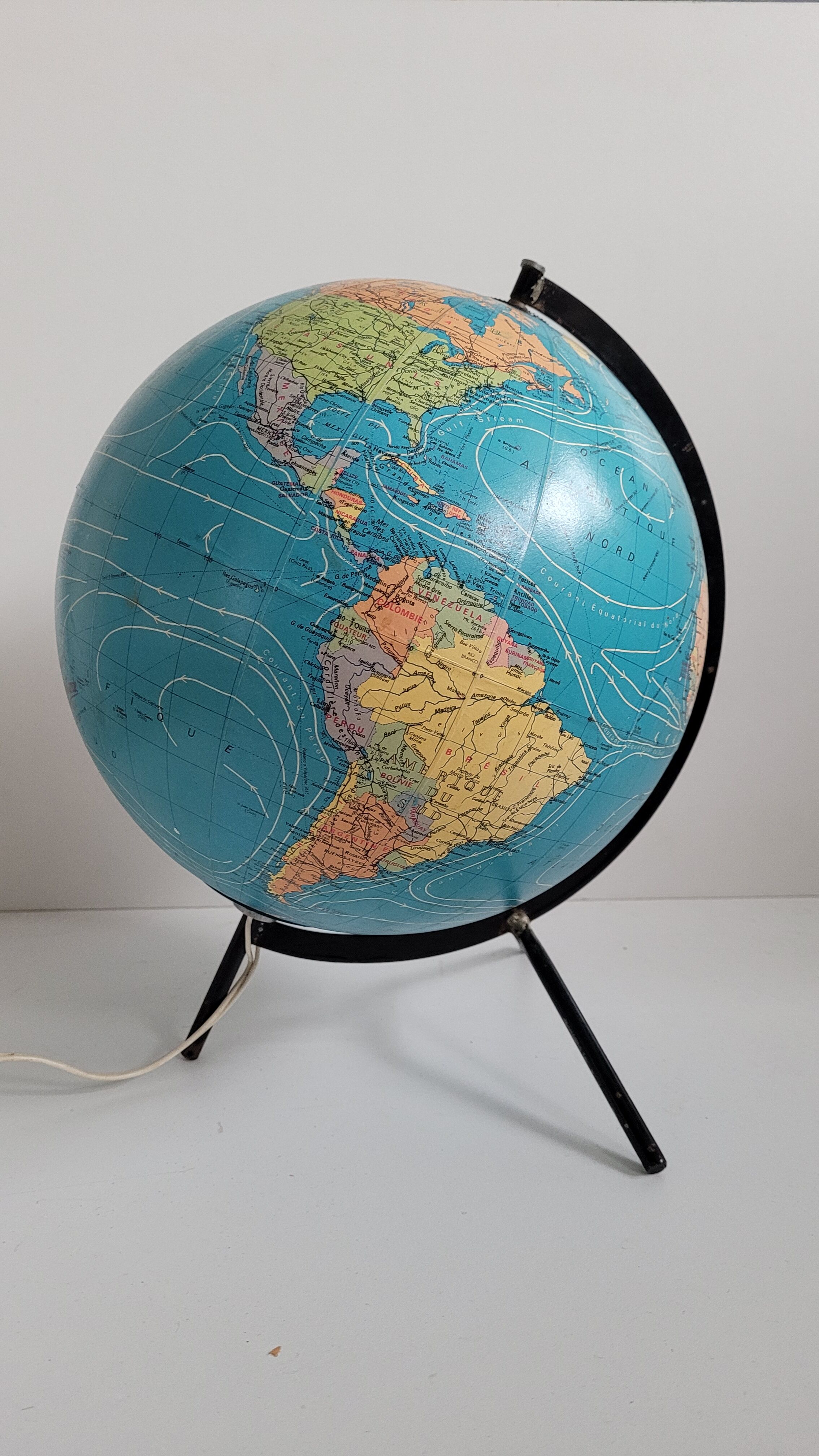 Taride World Map 1977