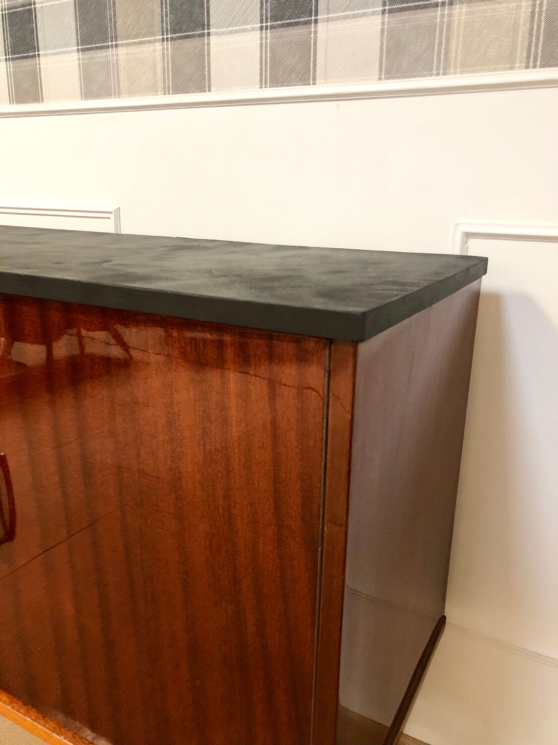 Vintage showcase row