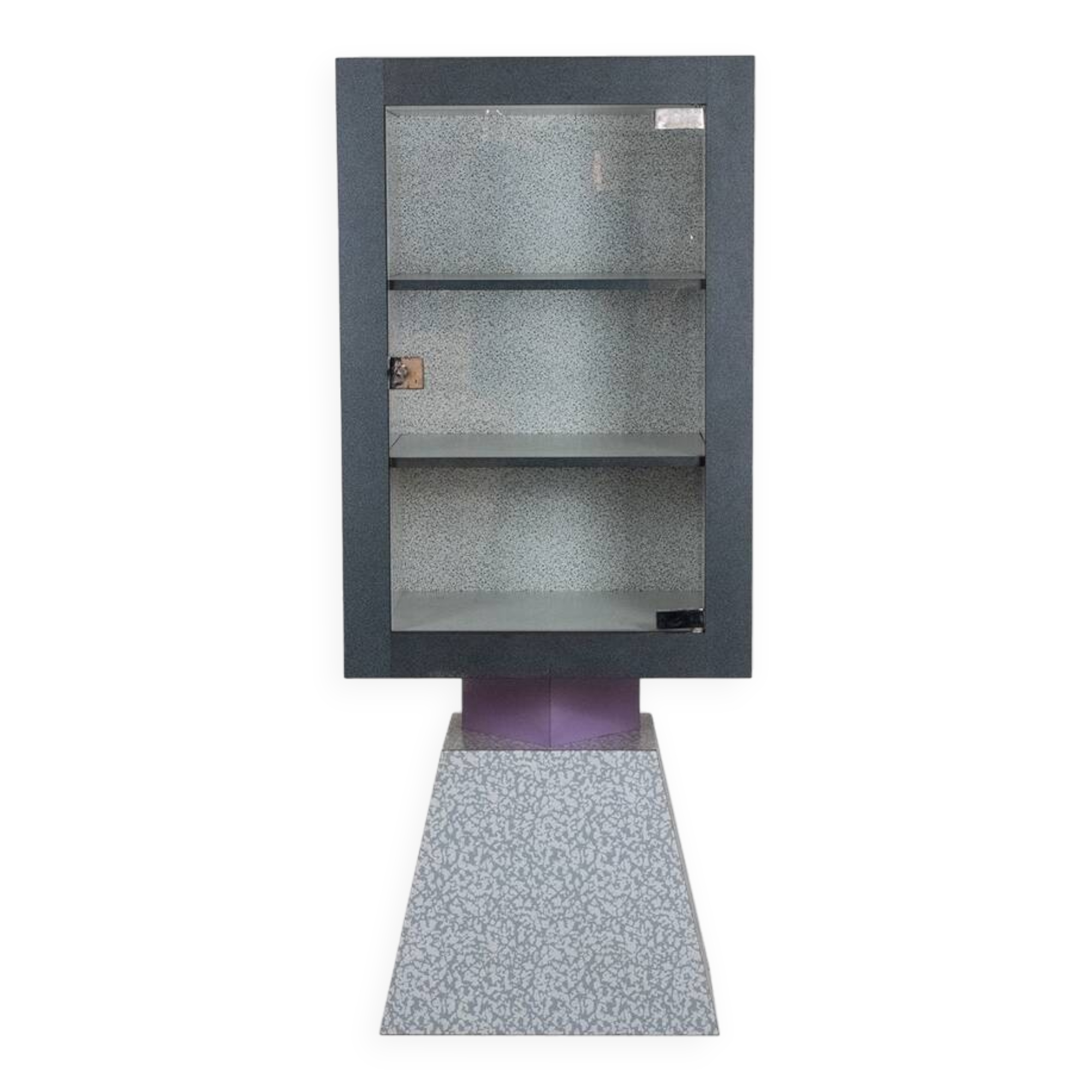 Memphis. Pair of lacquered wood display cabinets. 1980s. LS48071403