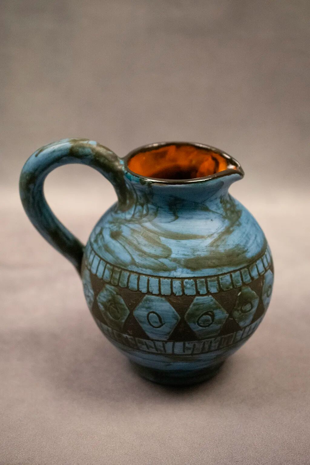 Blue ceramic pitcher with frieze by Jérôme Massier – Vallauris
