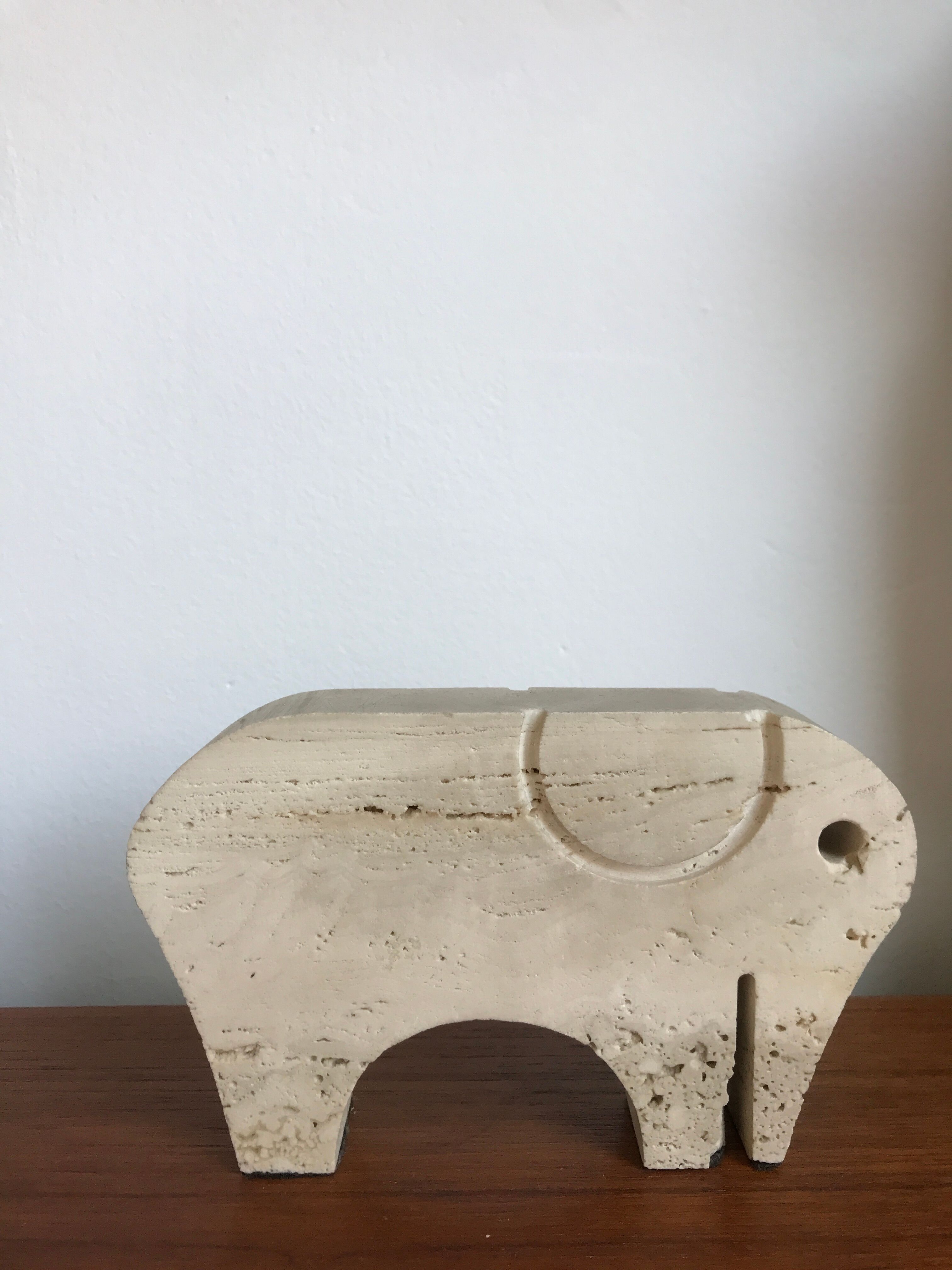 Travertine elephant Mannelli
