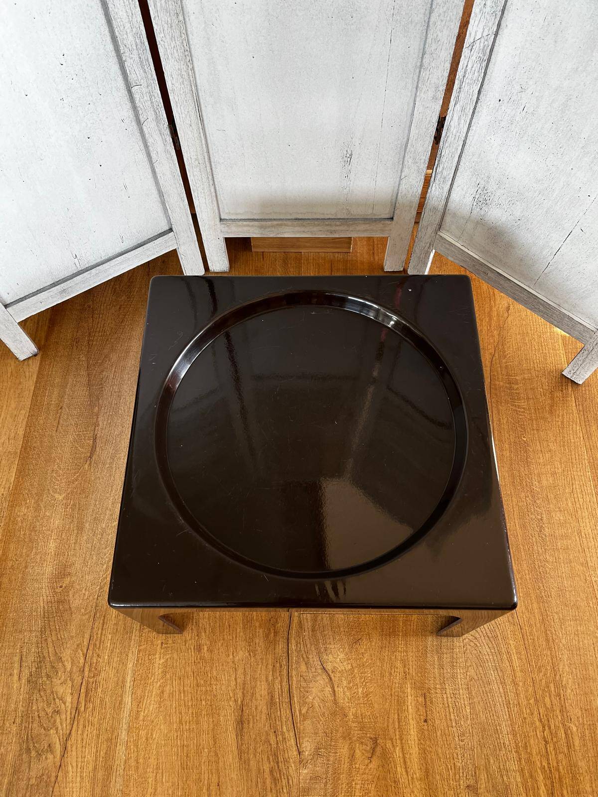 OZOO style vintage coffee table